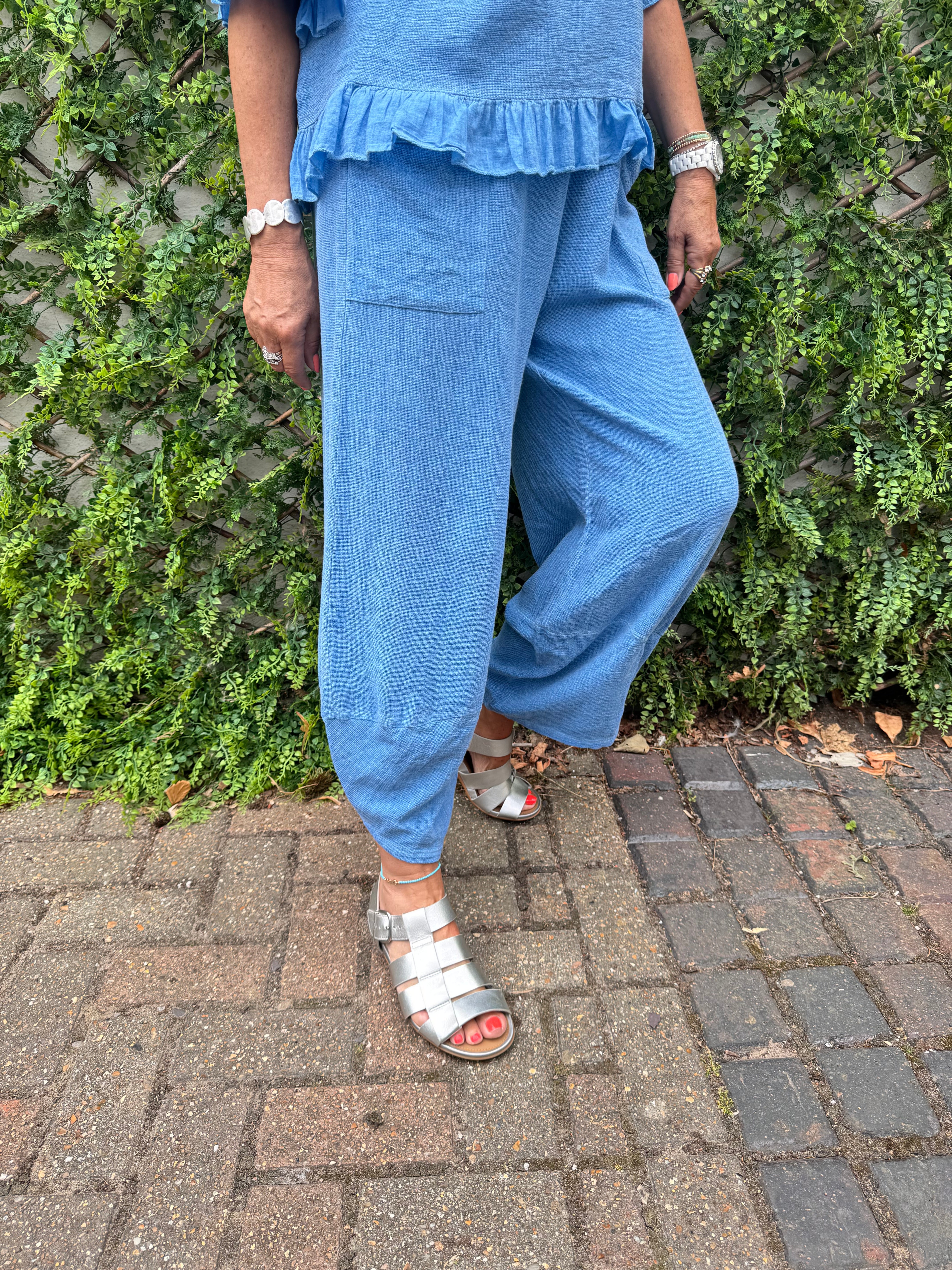Linen & Cotton Barrel Trousers in Sky Blue