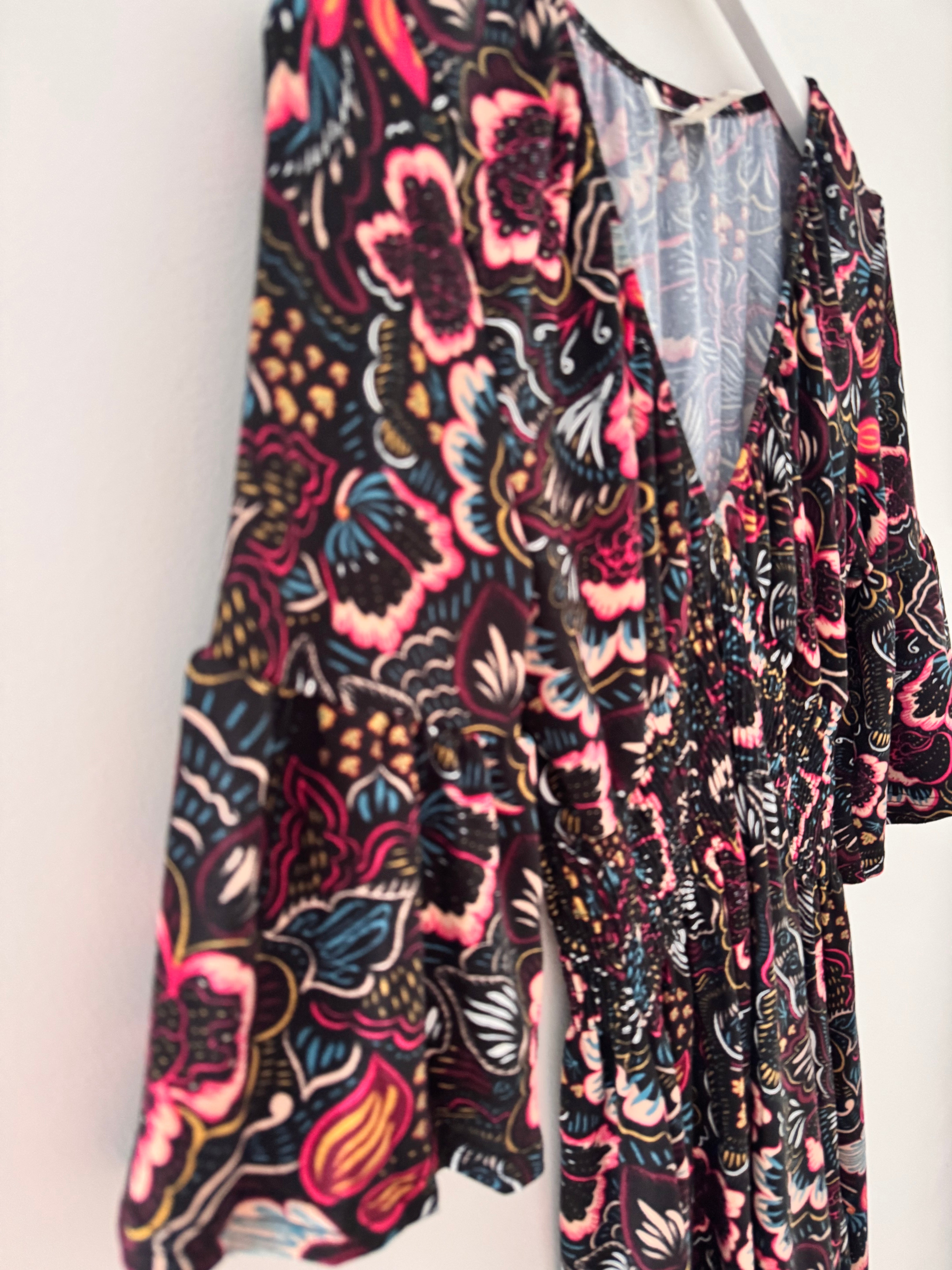 Jersey Stretch Dress in Plum Paisley