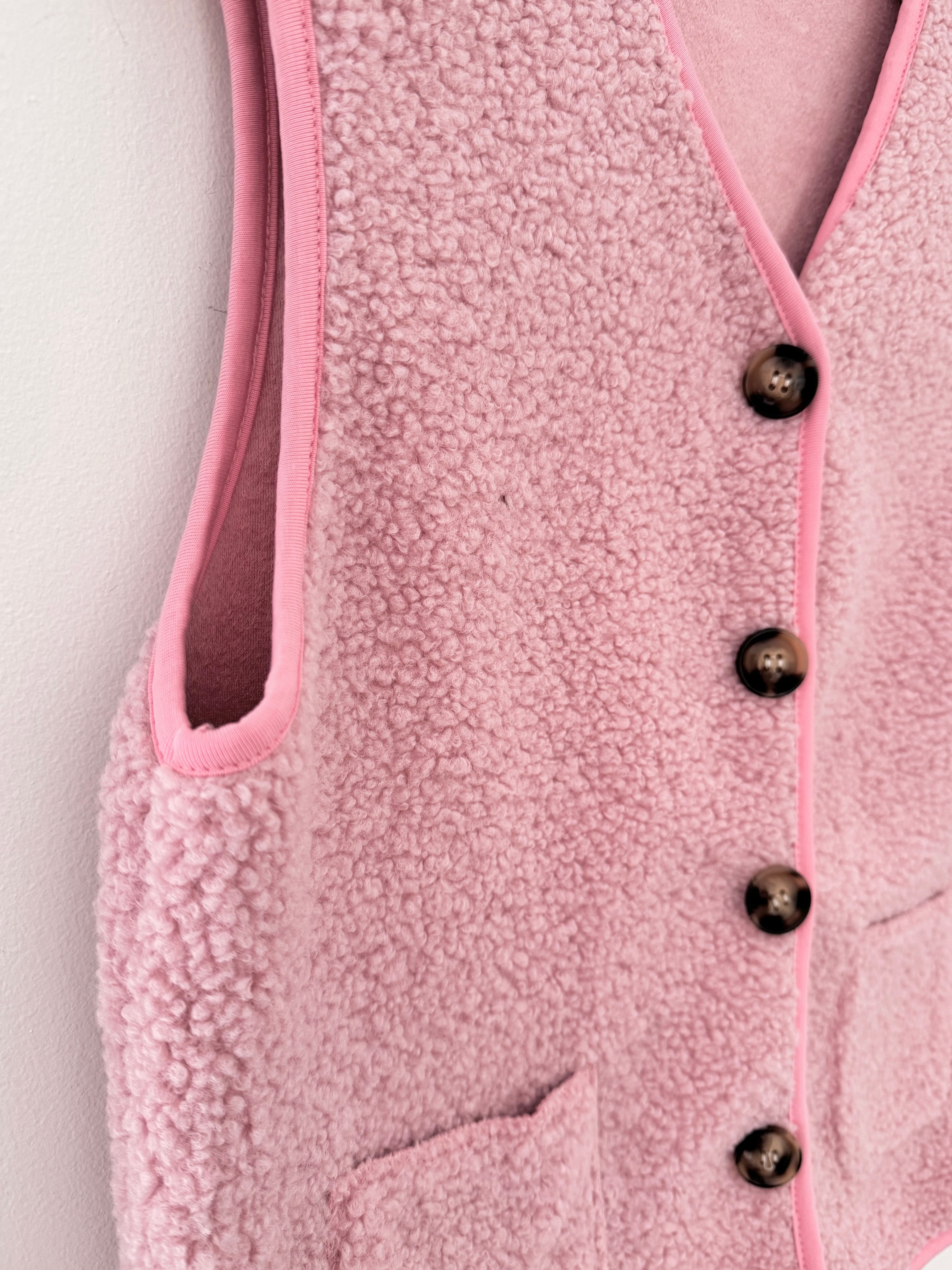 Boucle Gilet in Candy Pink