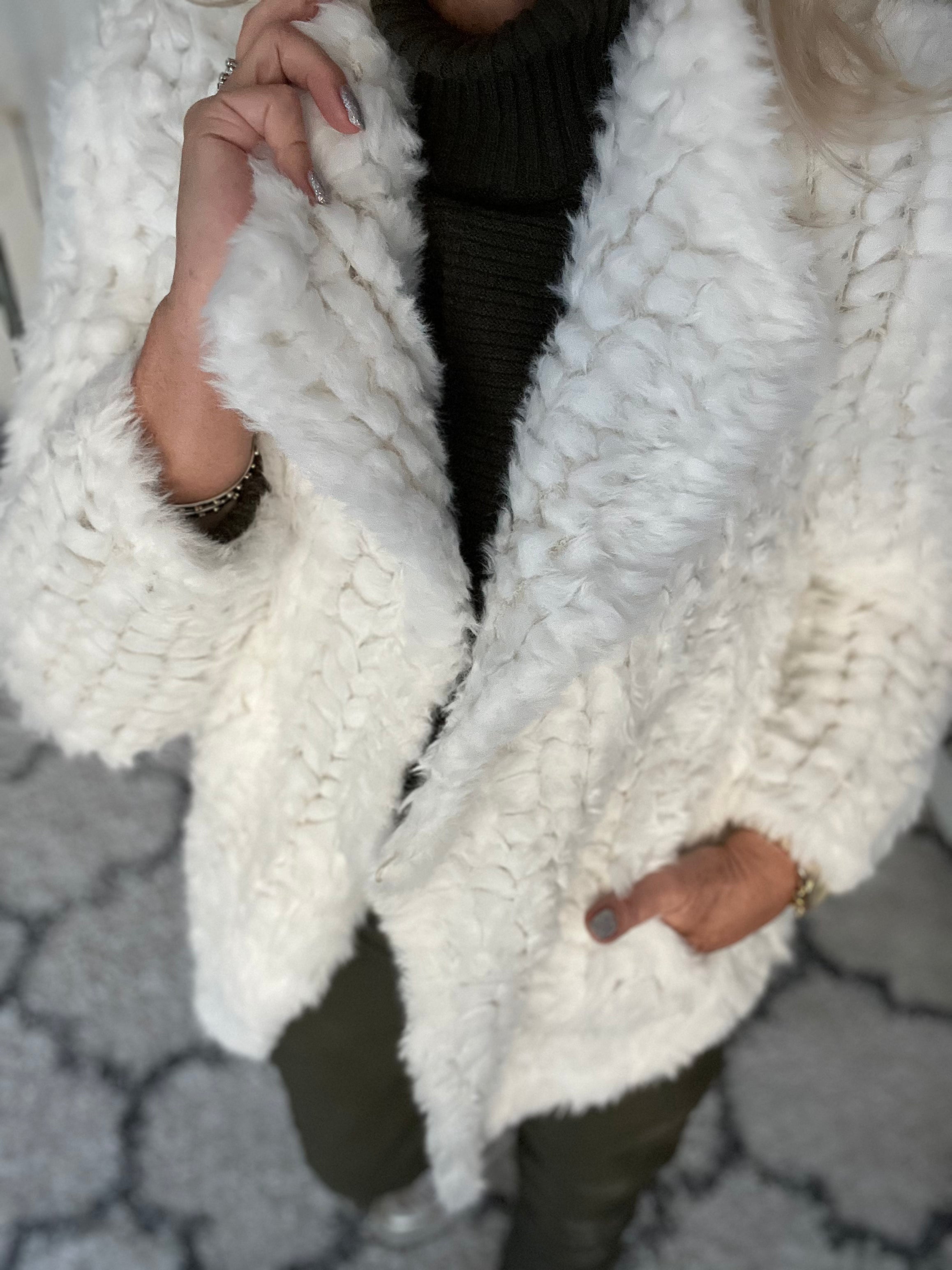 Fake fur white clearance jacket