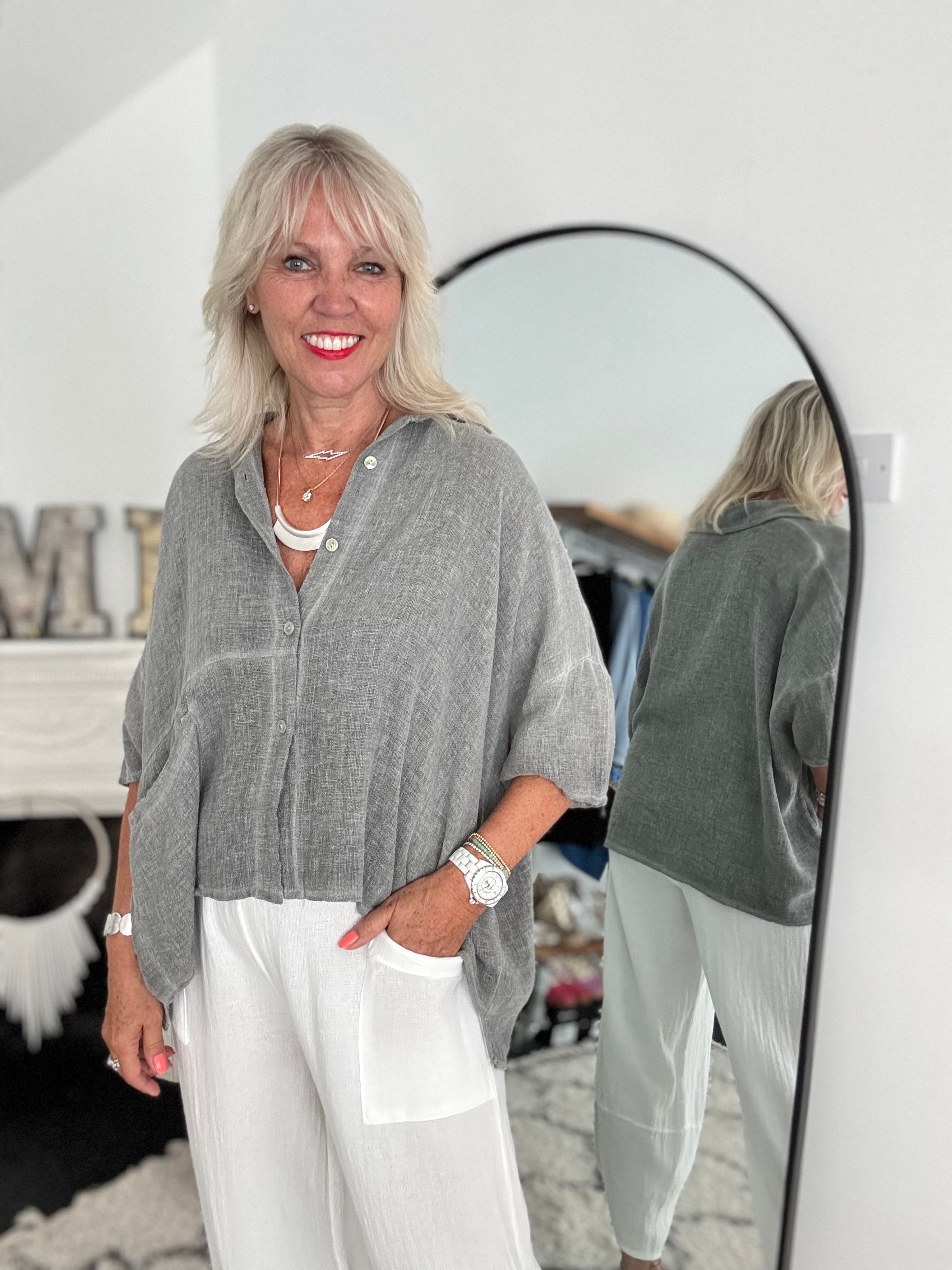 Linen & Cotton Buttoned Shirt in Soft Grey