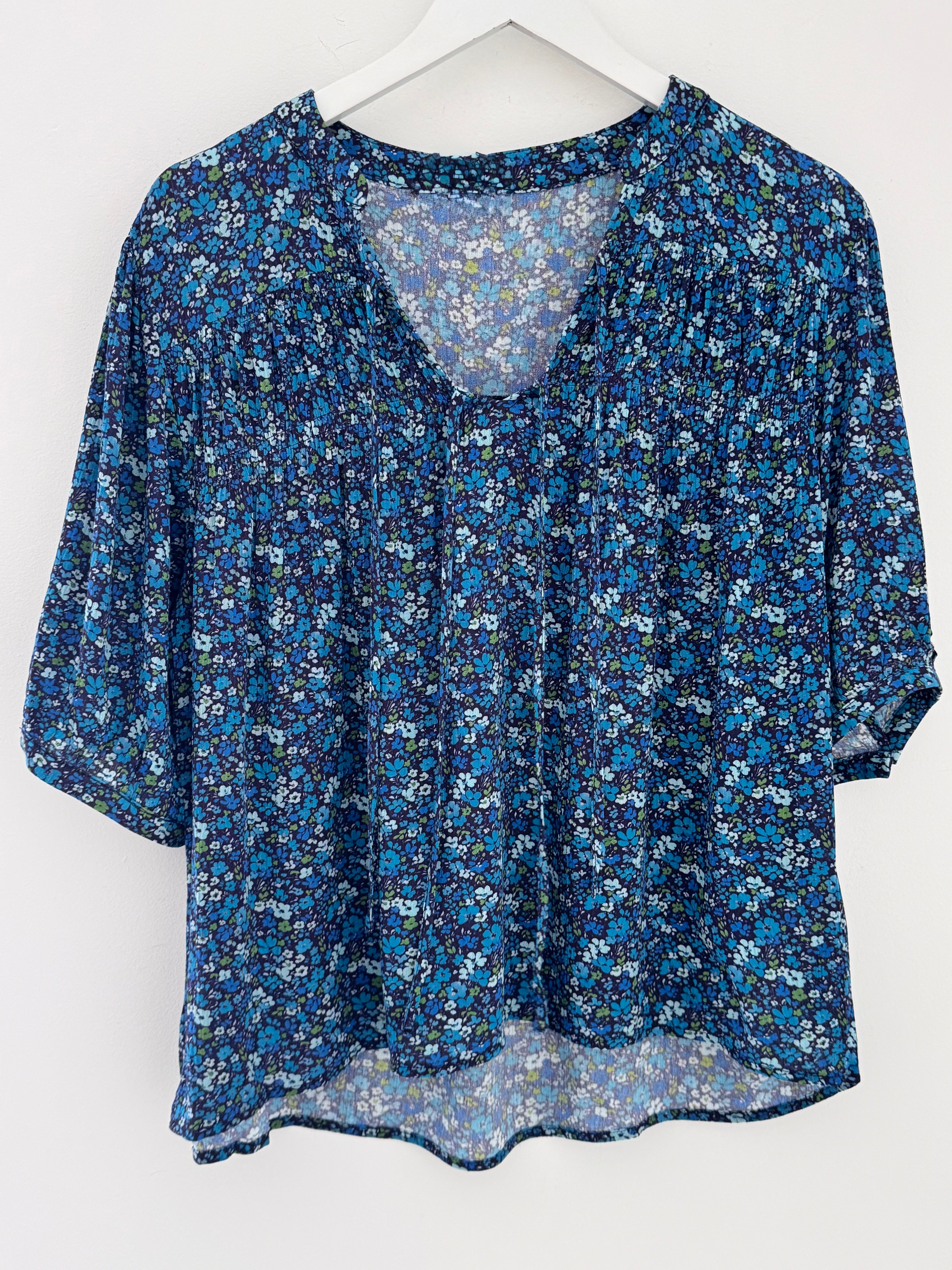 Ditsy Top in Blue & Navy