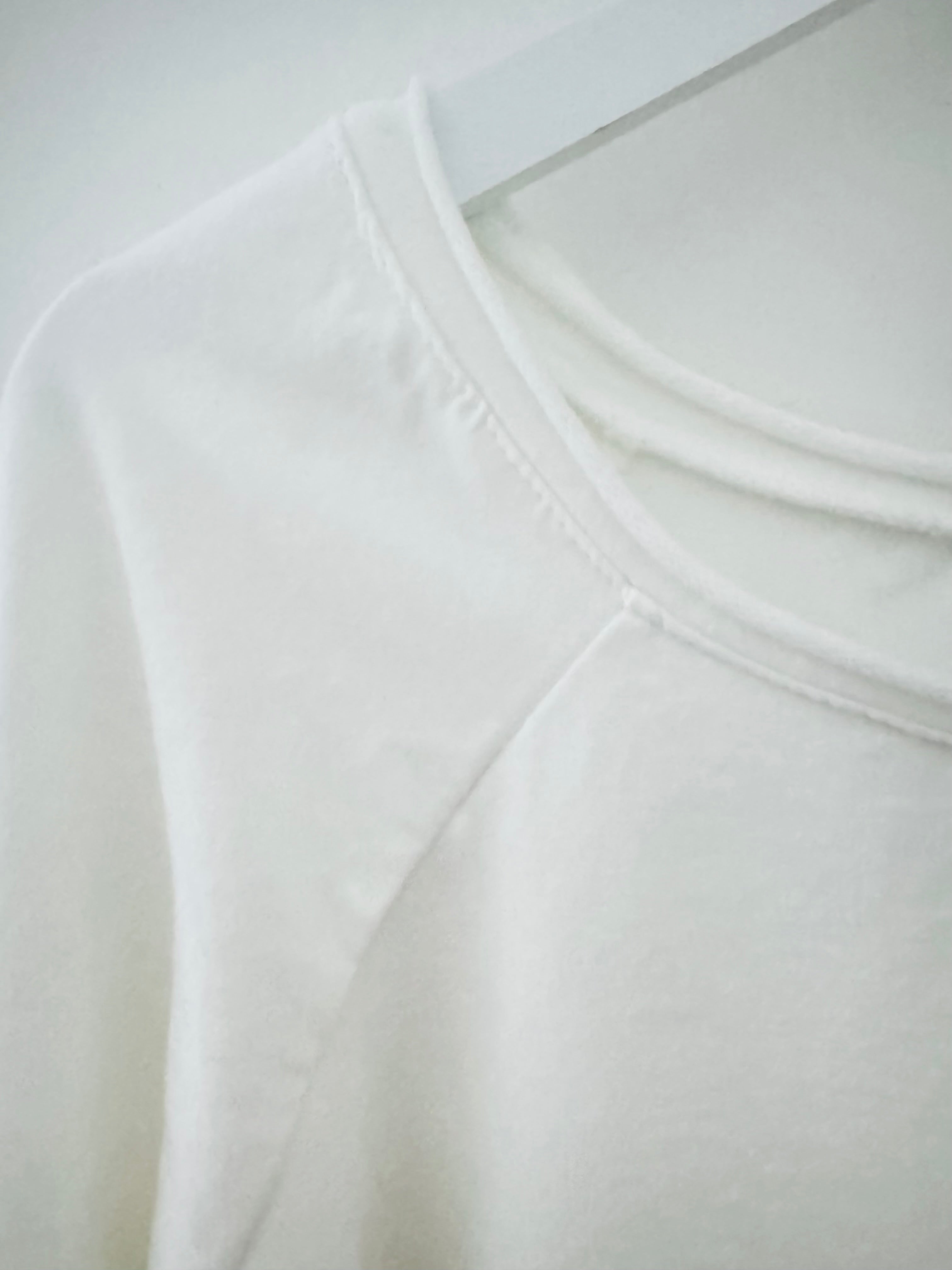 Raglan Roll Edge Sweatshirt in Ivory