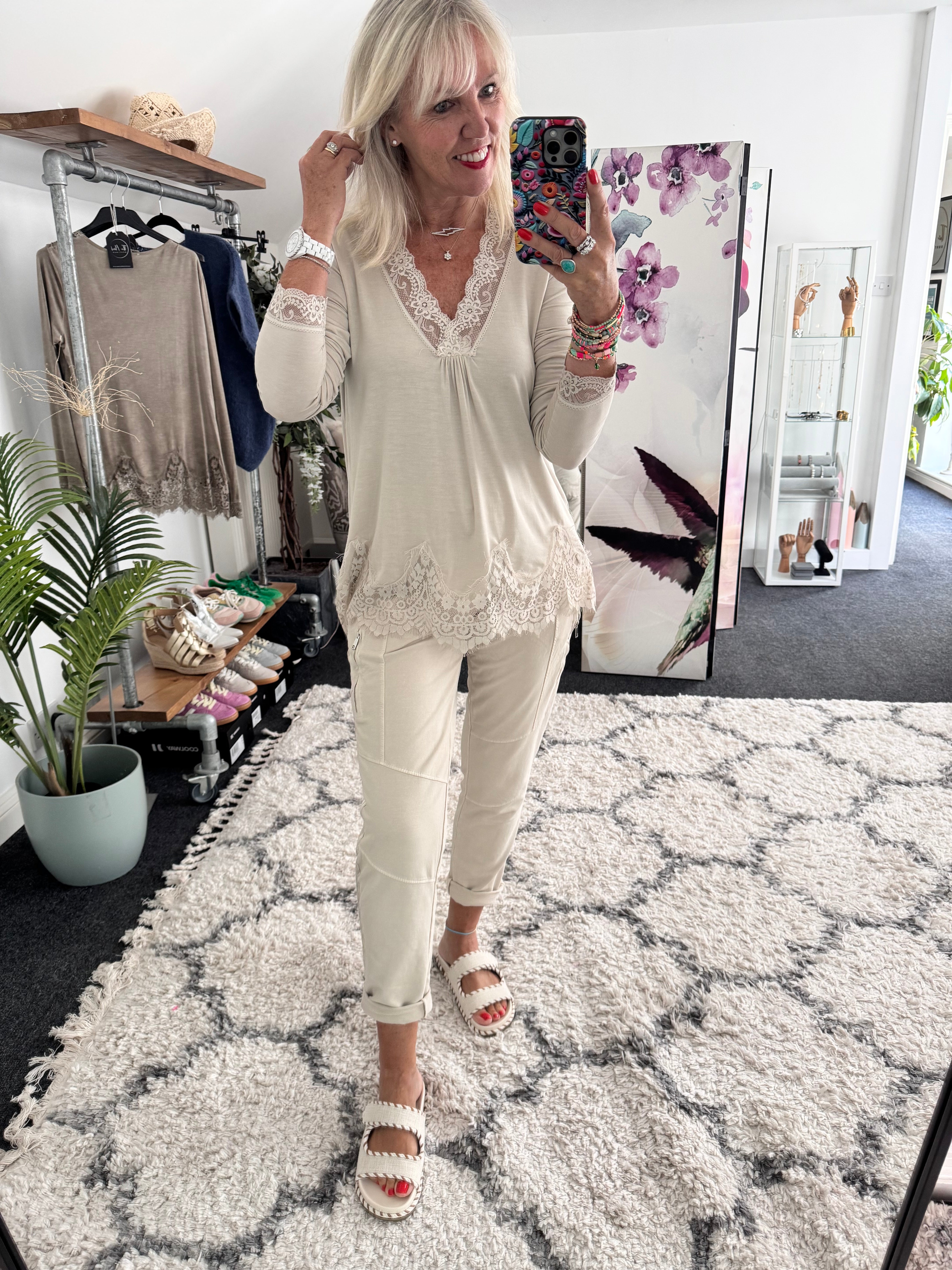 Luxe Base Top with Lace Trim in Stone