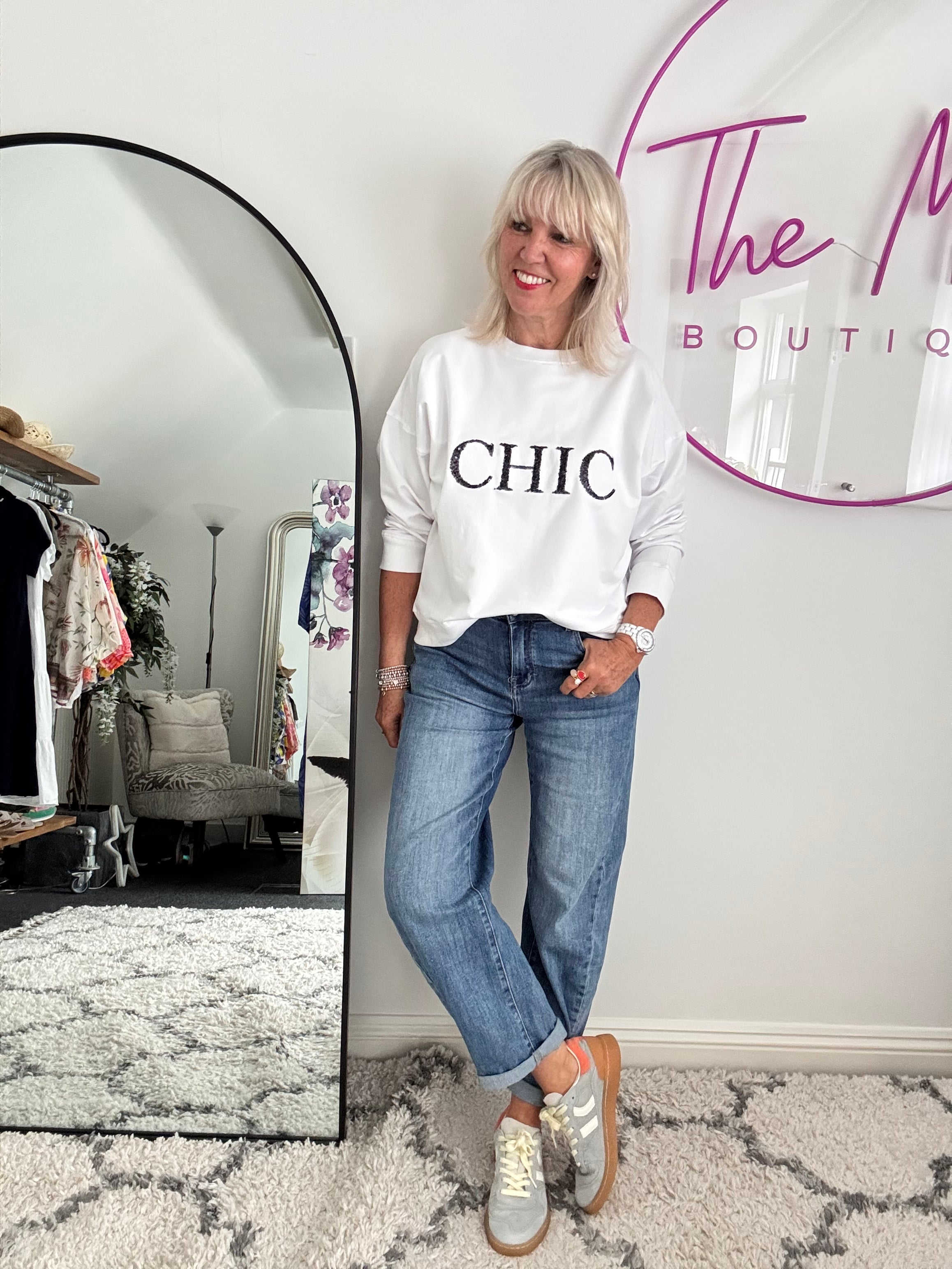 Chic Sequin Sweatshirt in White