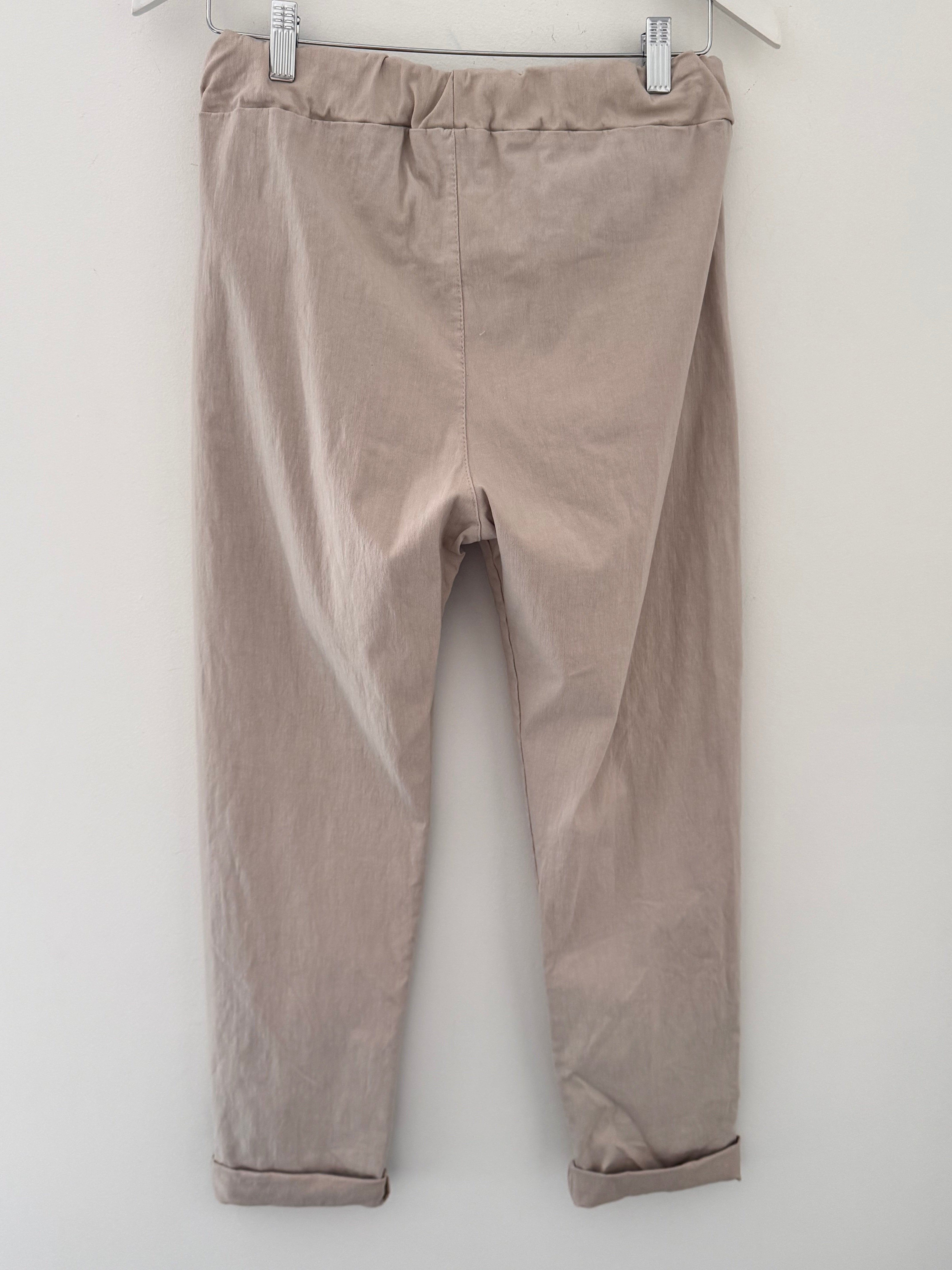 Super Stretch Joggers in Stone