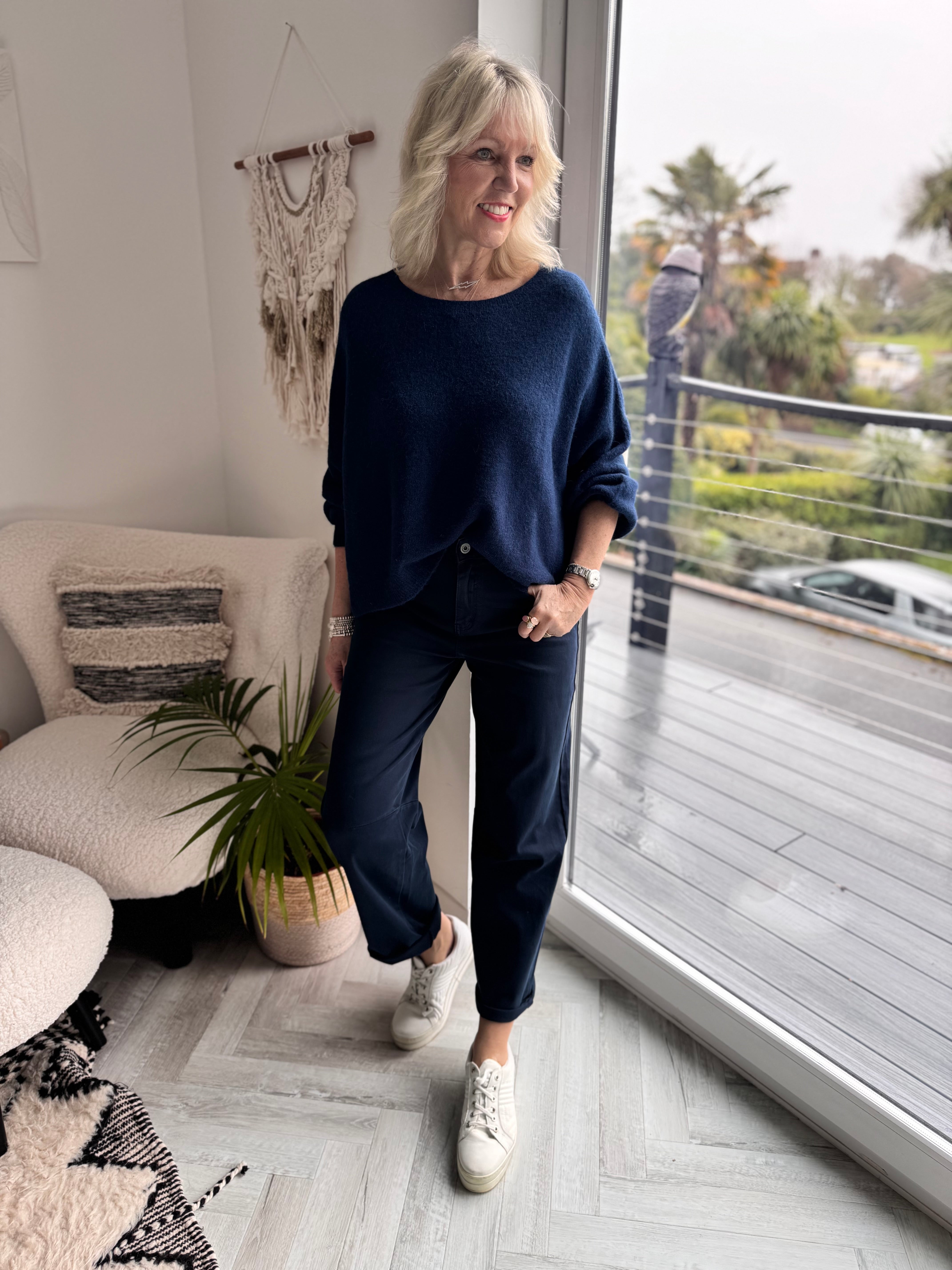 Stretch Boyfriend Jeans in Ink Navy