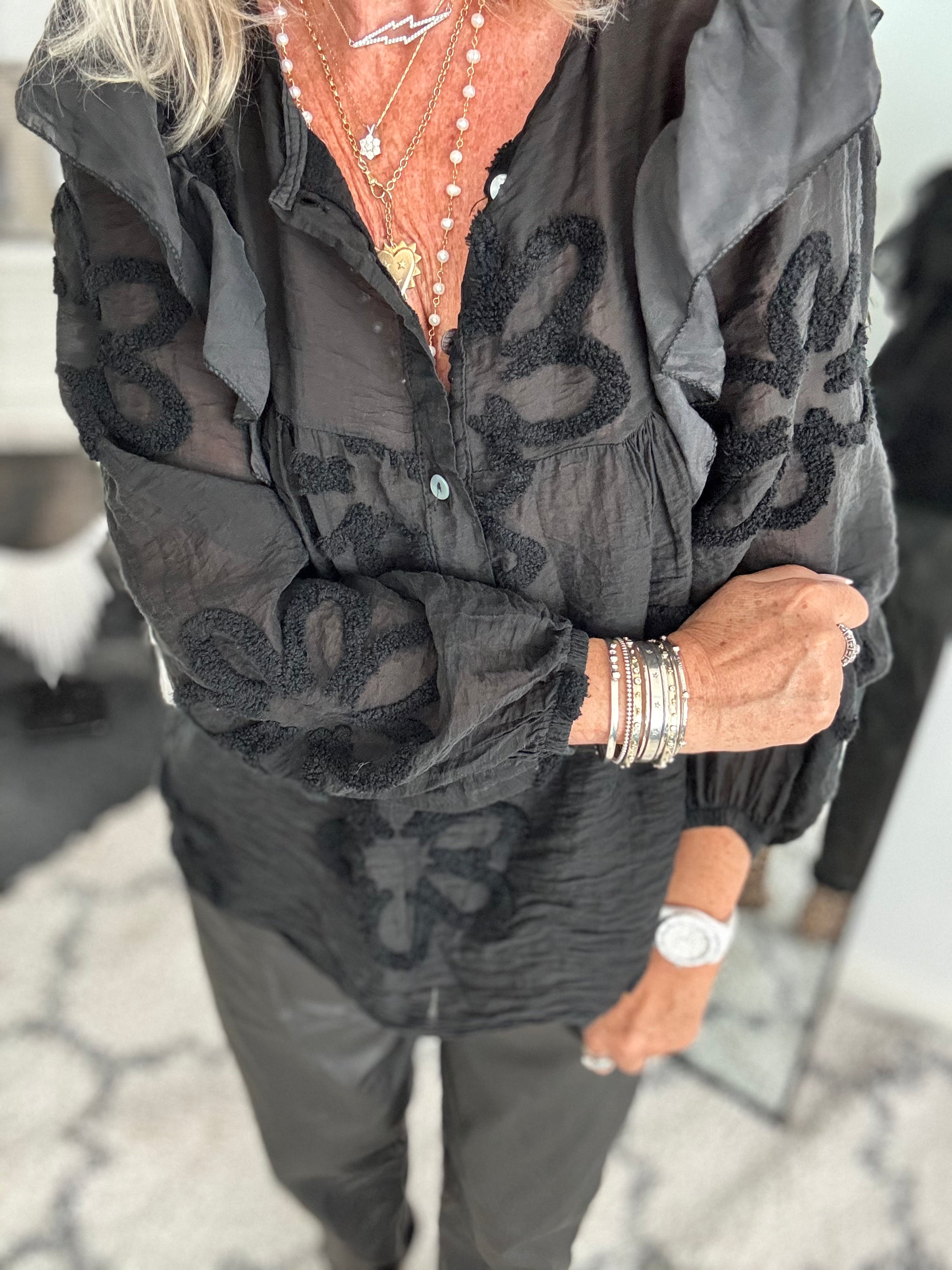 Textured Floral Design Shirt in Black