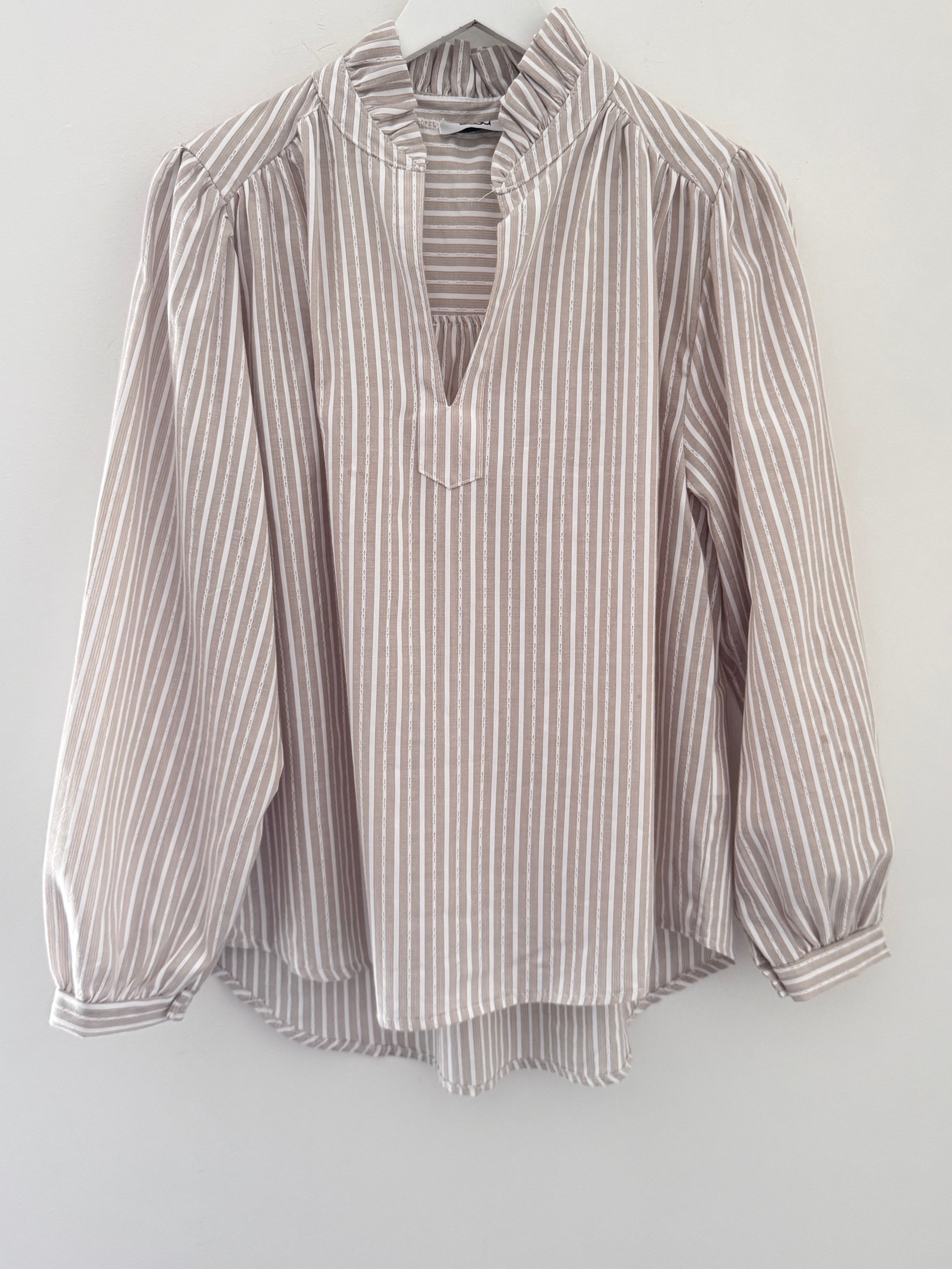 Fresh Cotton Blouse in Stone & White Stripes