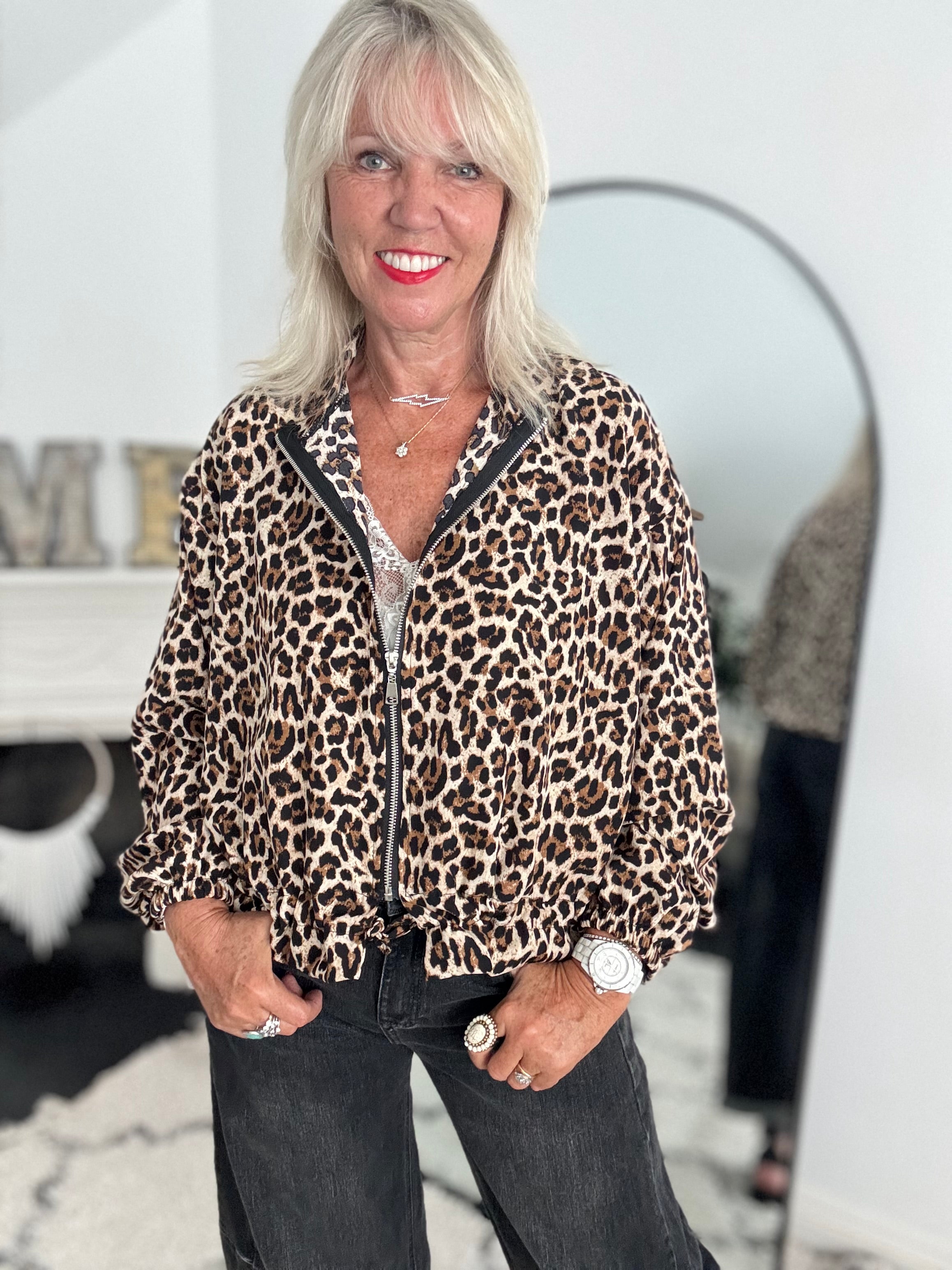 Lightweight Bomber Jacket in Leopard