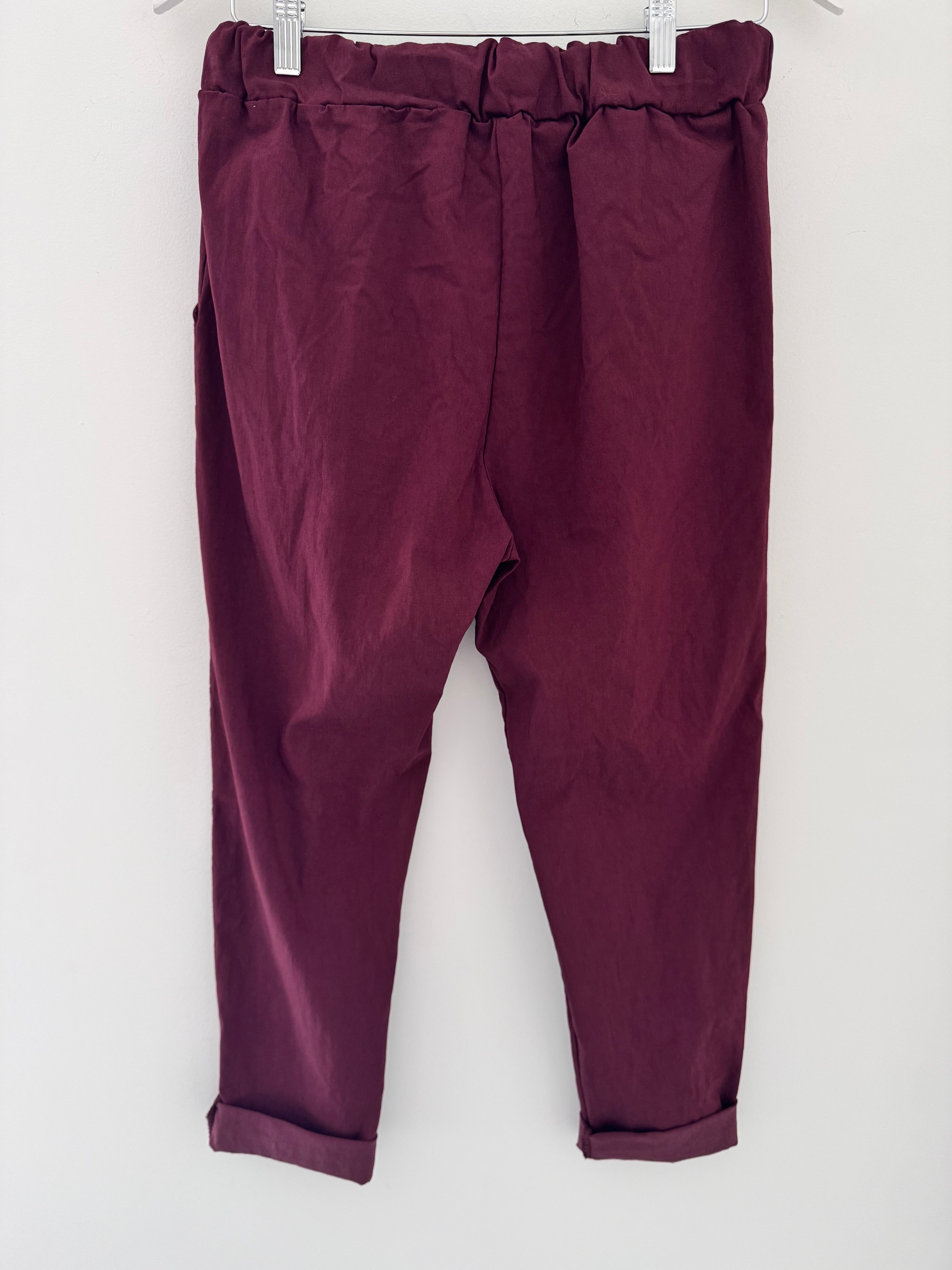 Super Stretch Joggers in Claret