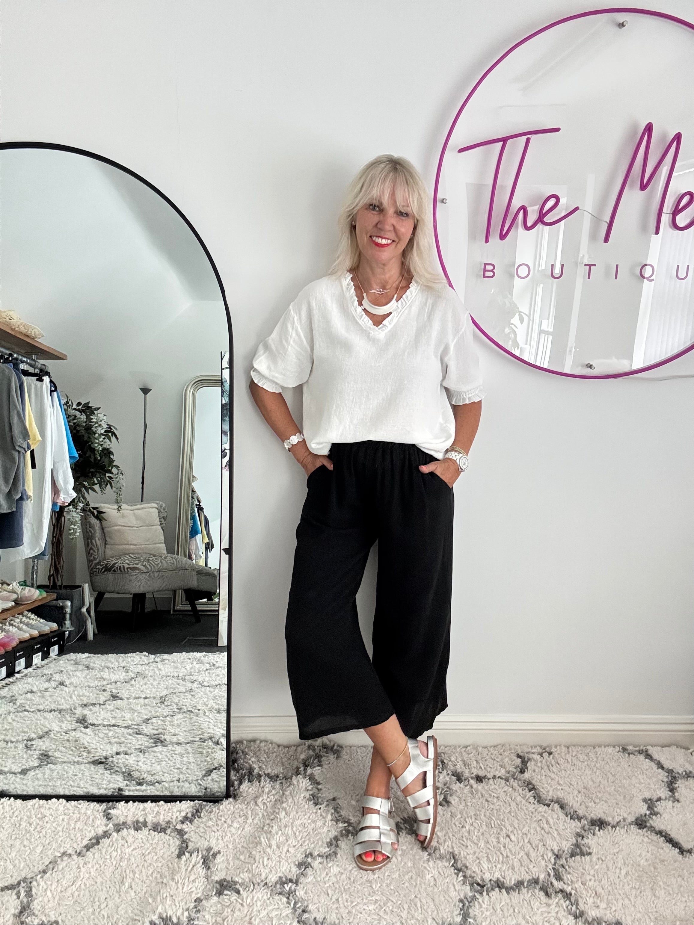 Linen & Cotton Crop Trousers in Black