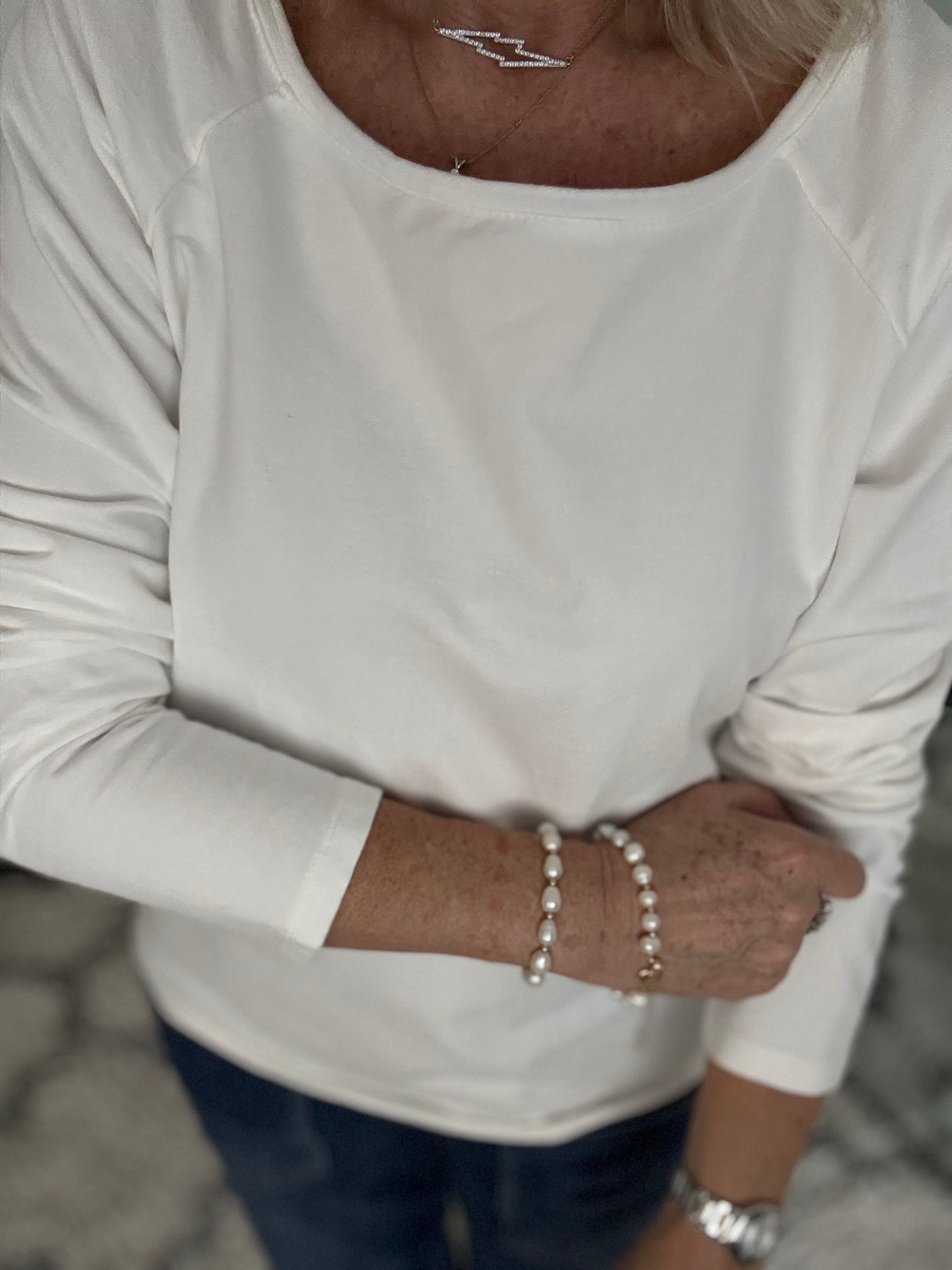 Raglan Roll Edge Sweatshirt in Ivory