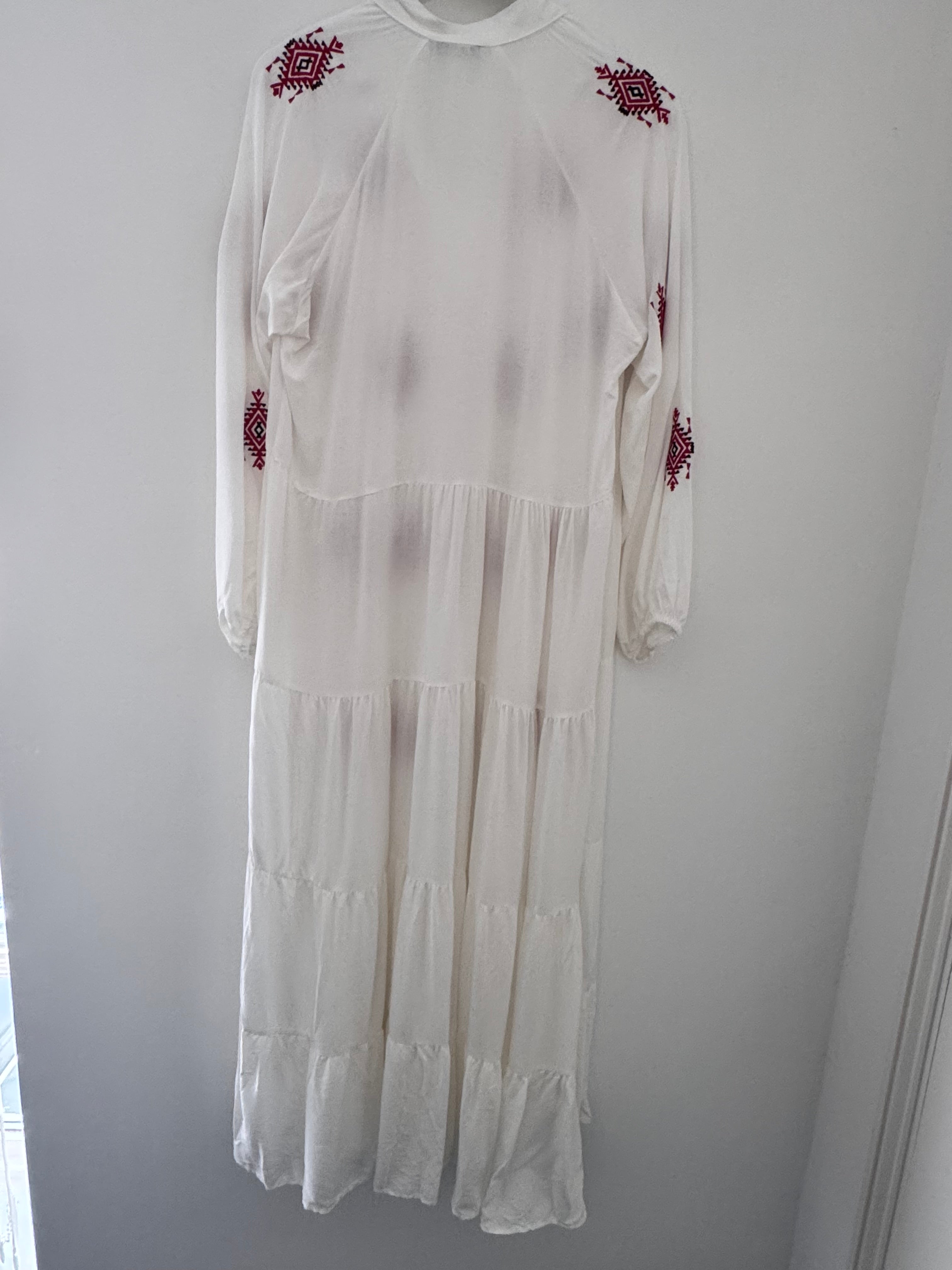 Embroidered Buttoned Midi Dress in White
