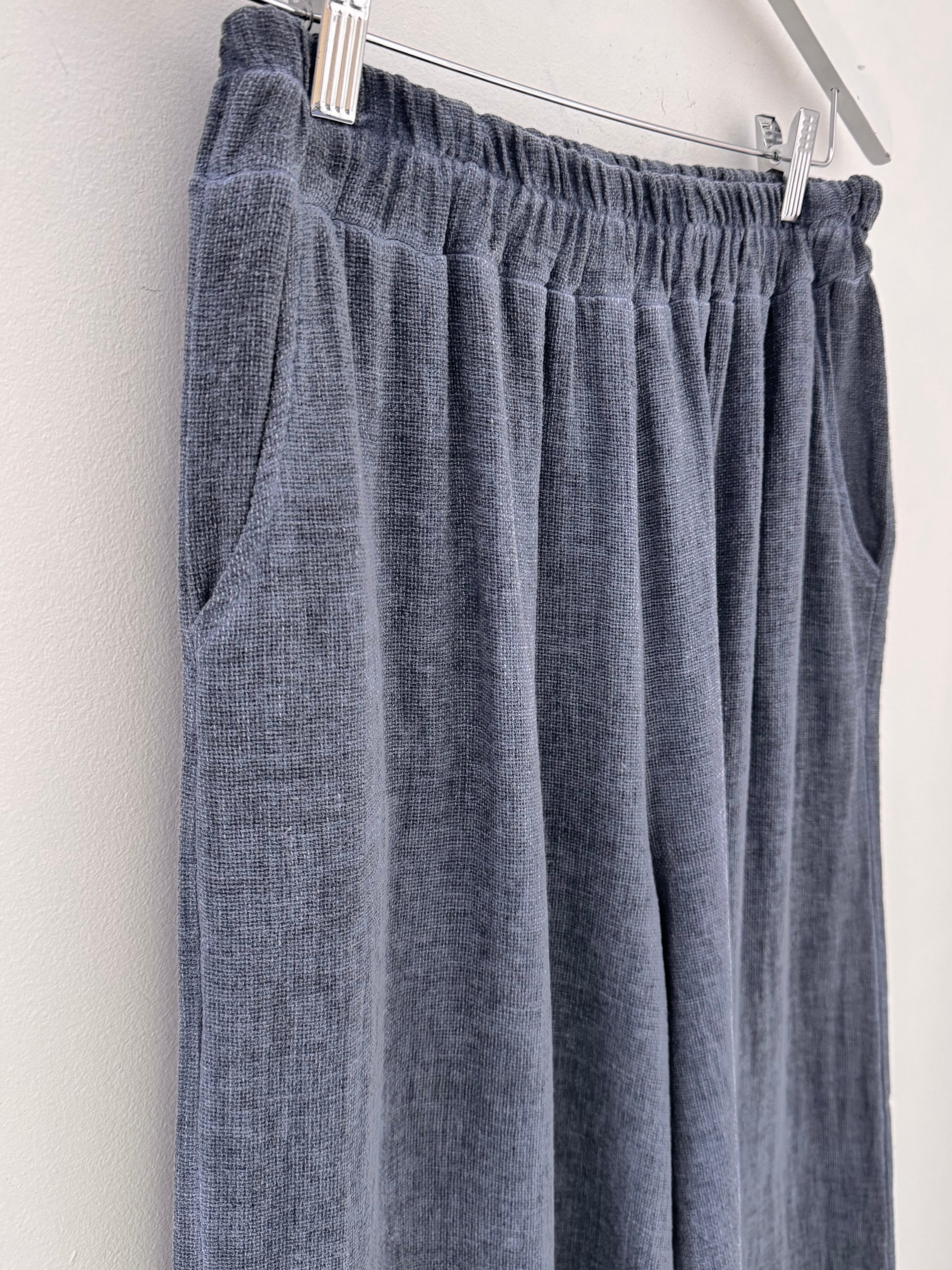 Linen & Cotton Crop Trousers in Denim Blue