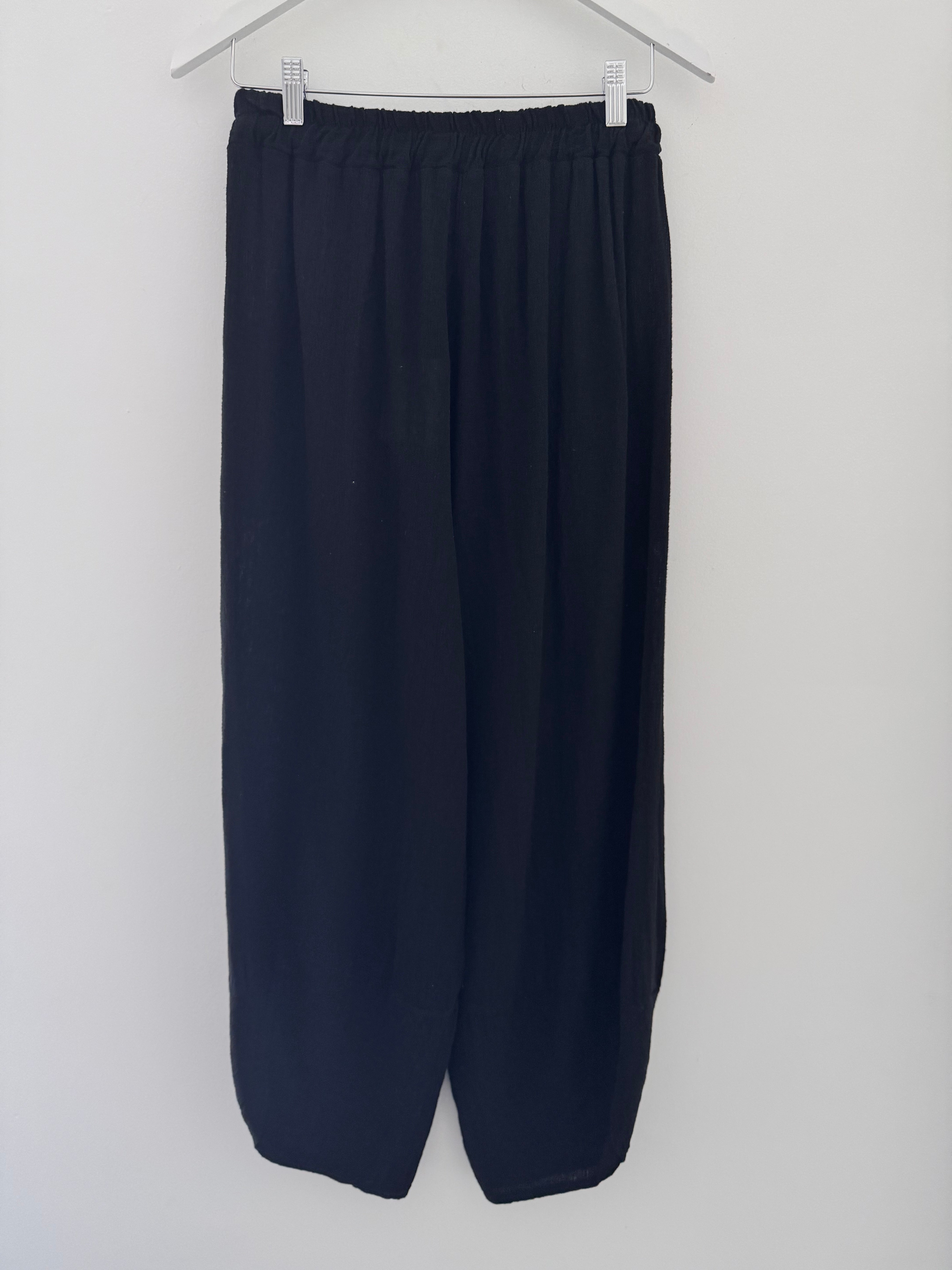 Linen & Cotton Barrel Trousers in Black