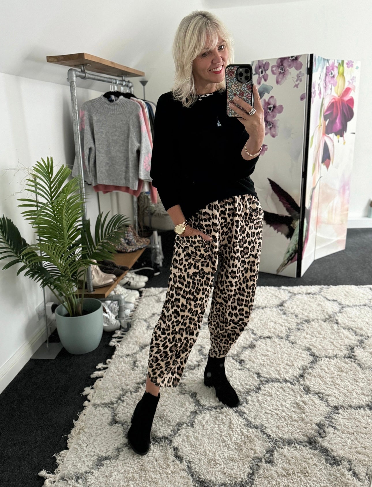 Barrel Stretch Trousers in Leopard