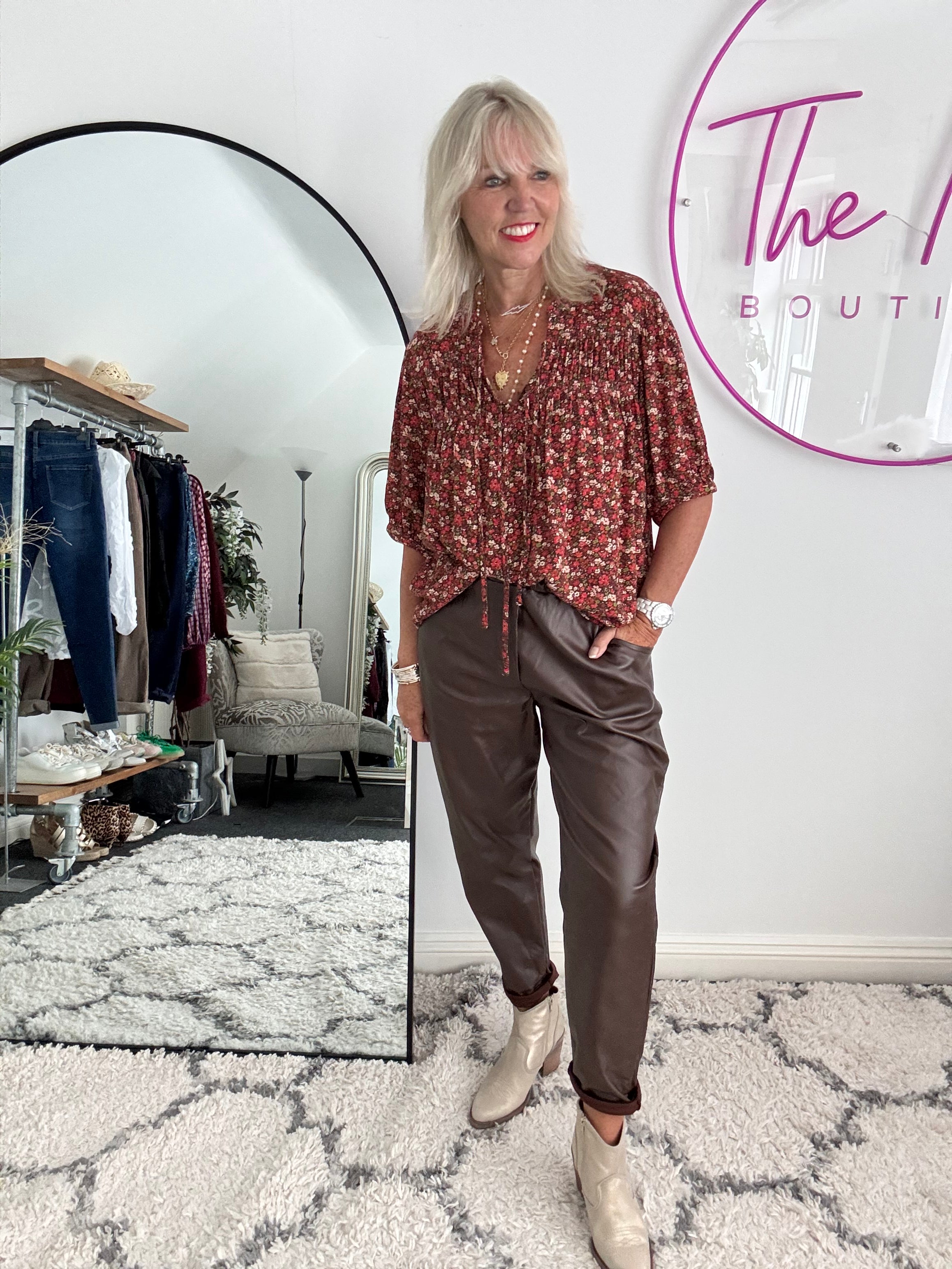 Super Stretch Waxed Barrel Trousers in Chocolate