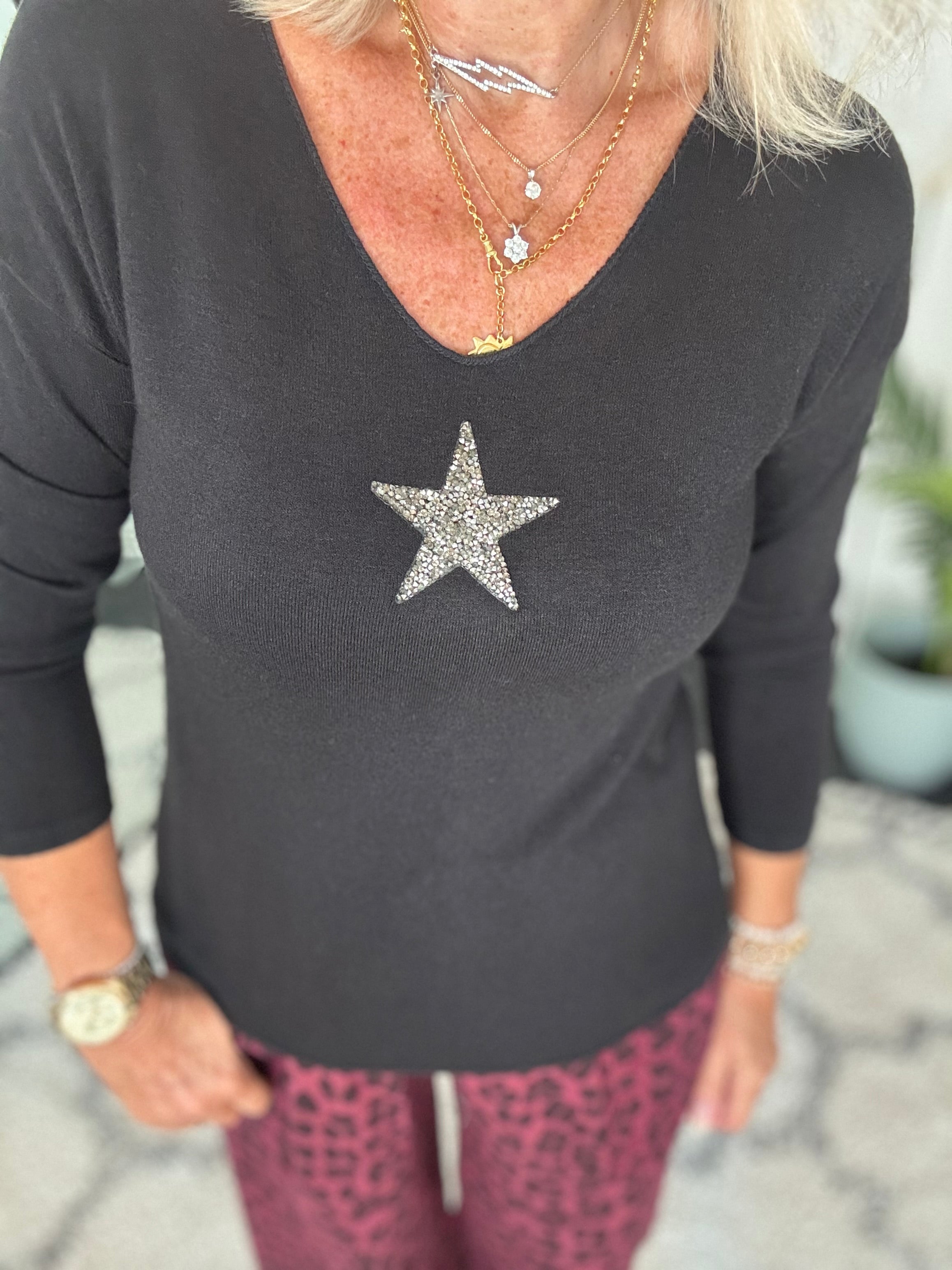 Slimfit Glitter Star Jumper in Black