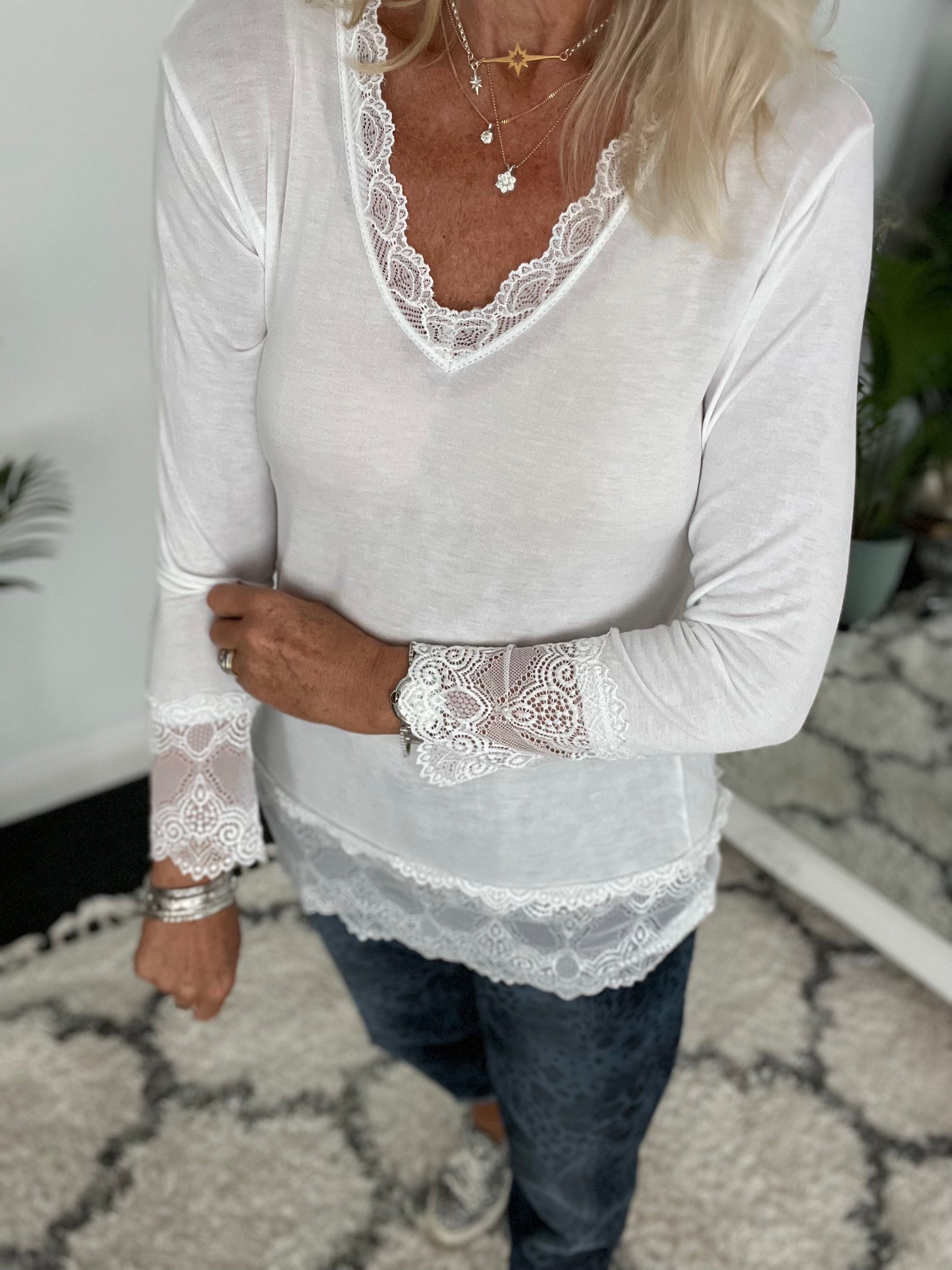 Luxe Base Top with Lace Trim in White