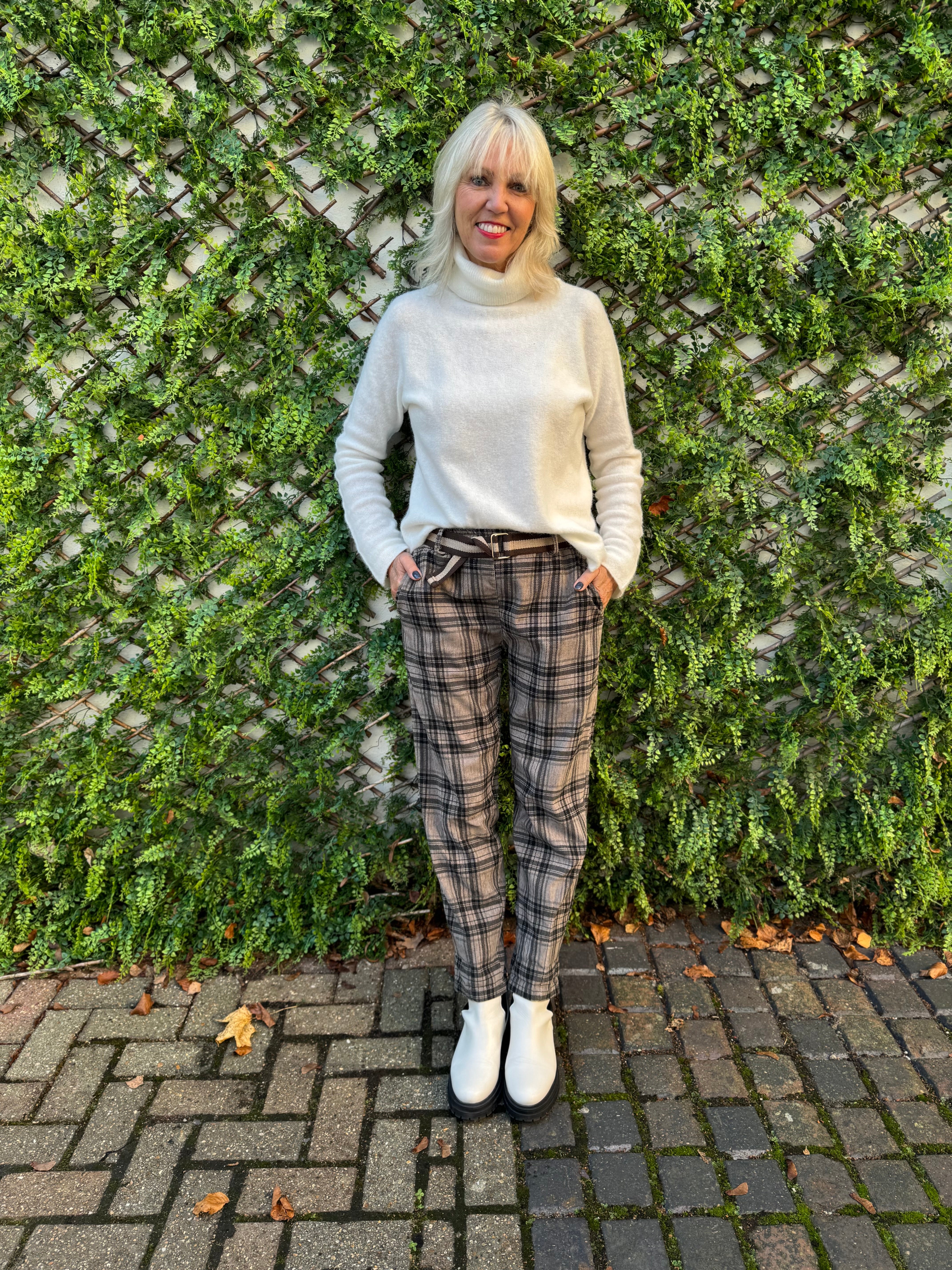 Fine Cord Check Trousers in Mocha