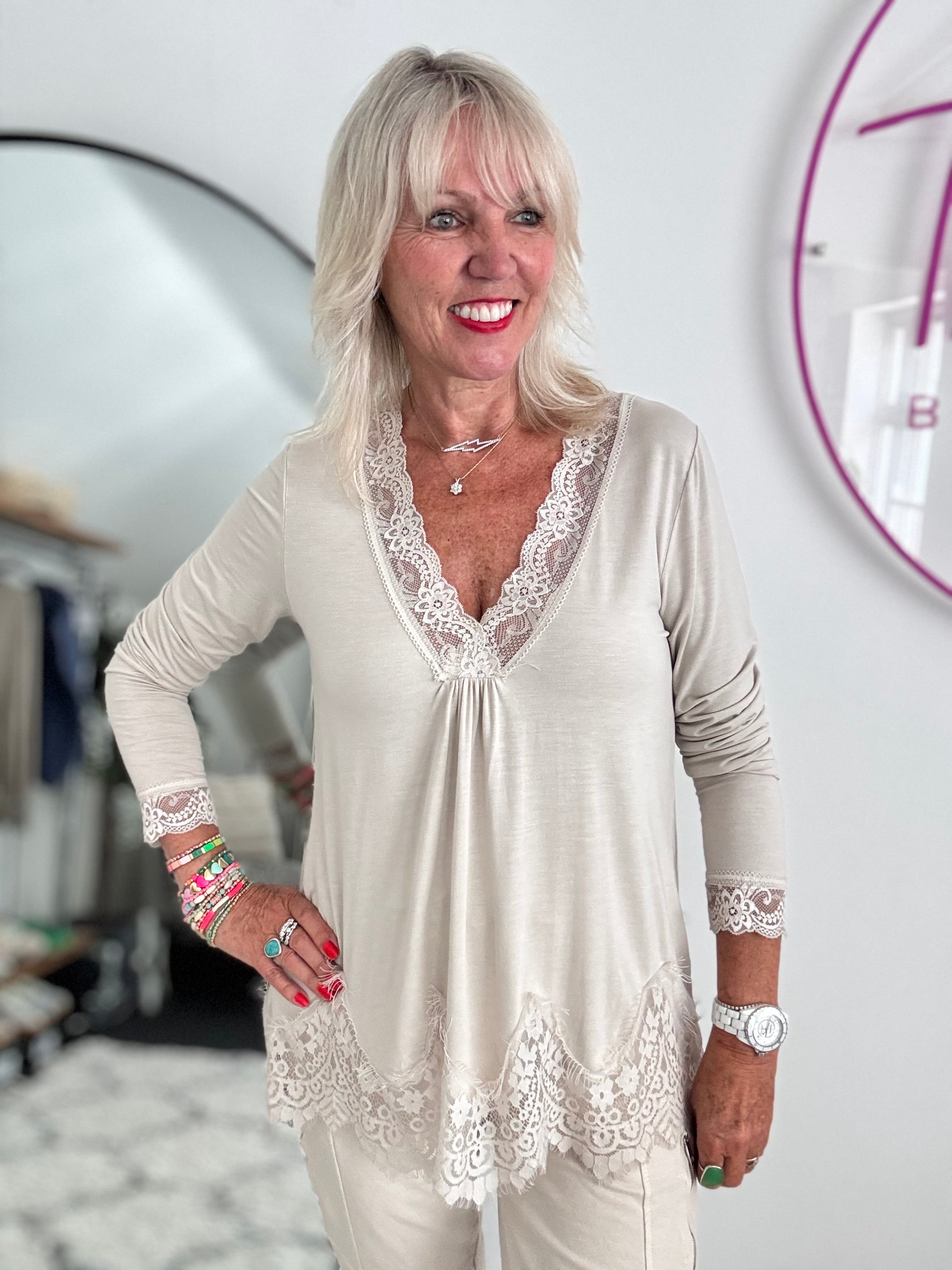 Luxe Base Top with Lace Trim in Stone