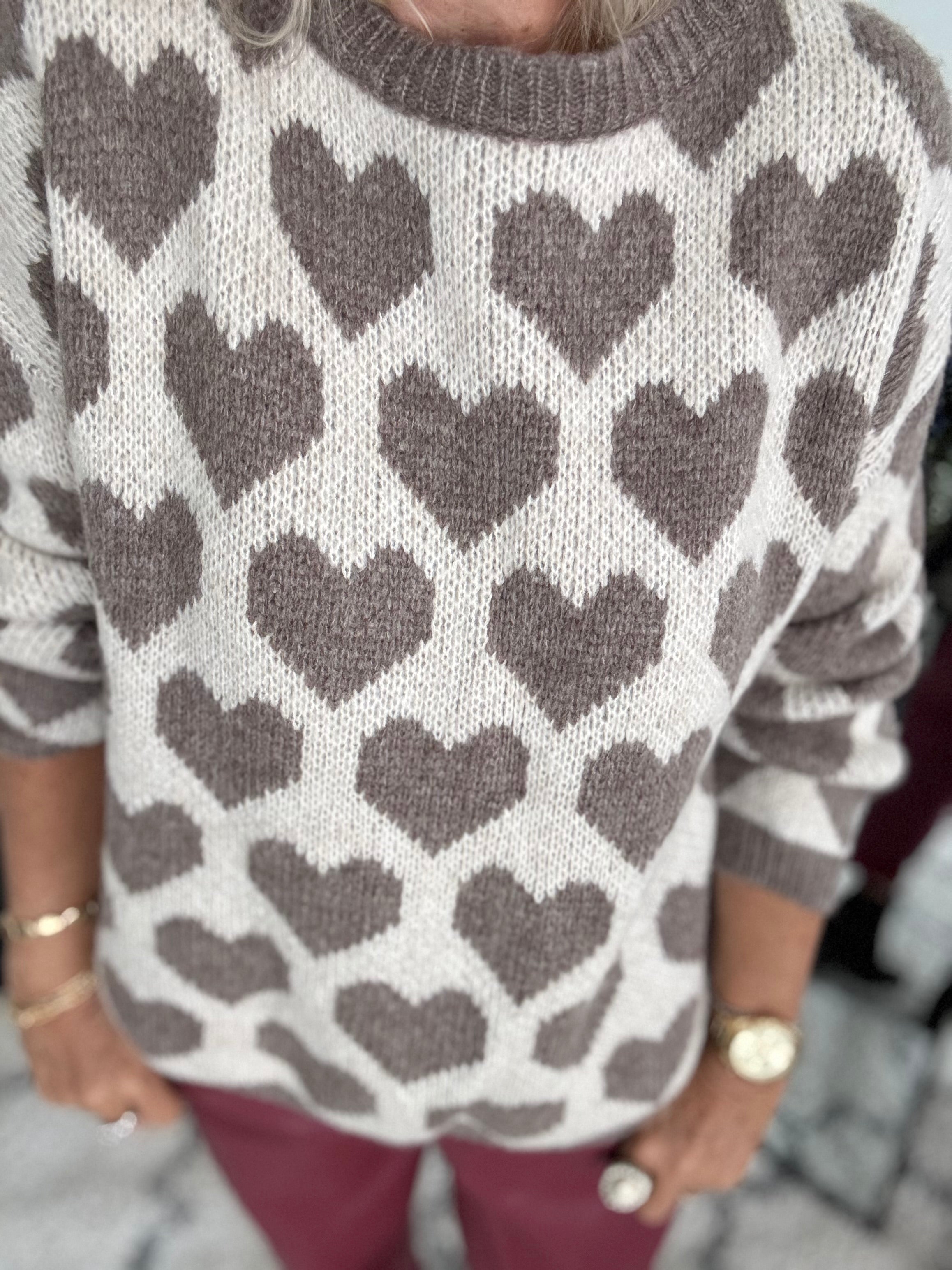Softy Heart Sweater in Mocha & Ivory