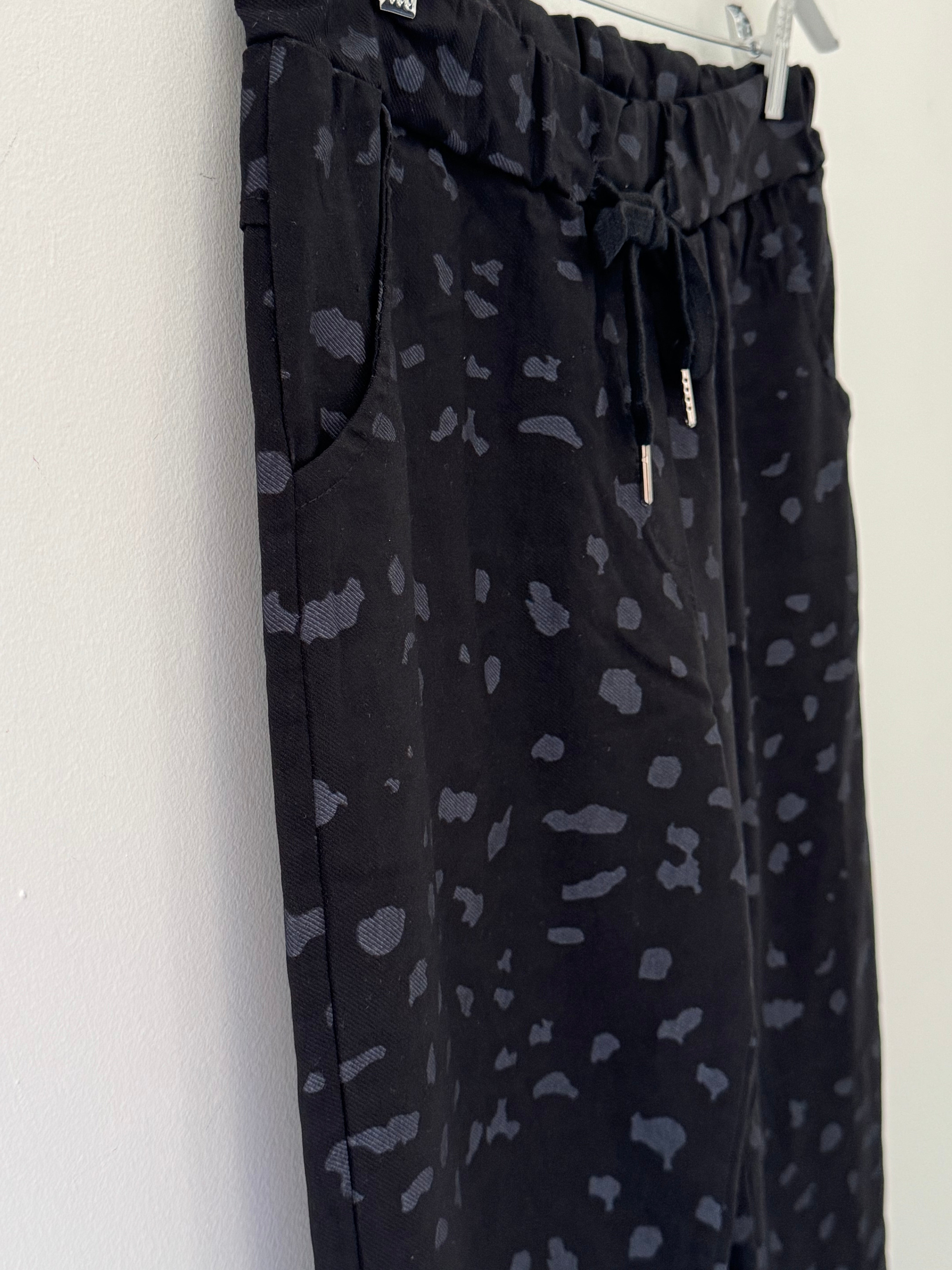 Super Stretch Joggers in Black Leopard