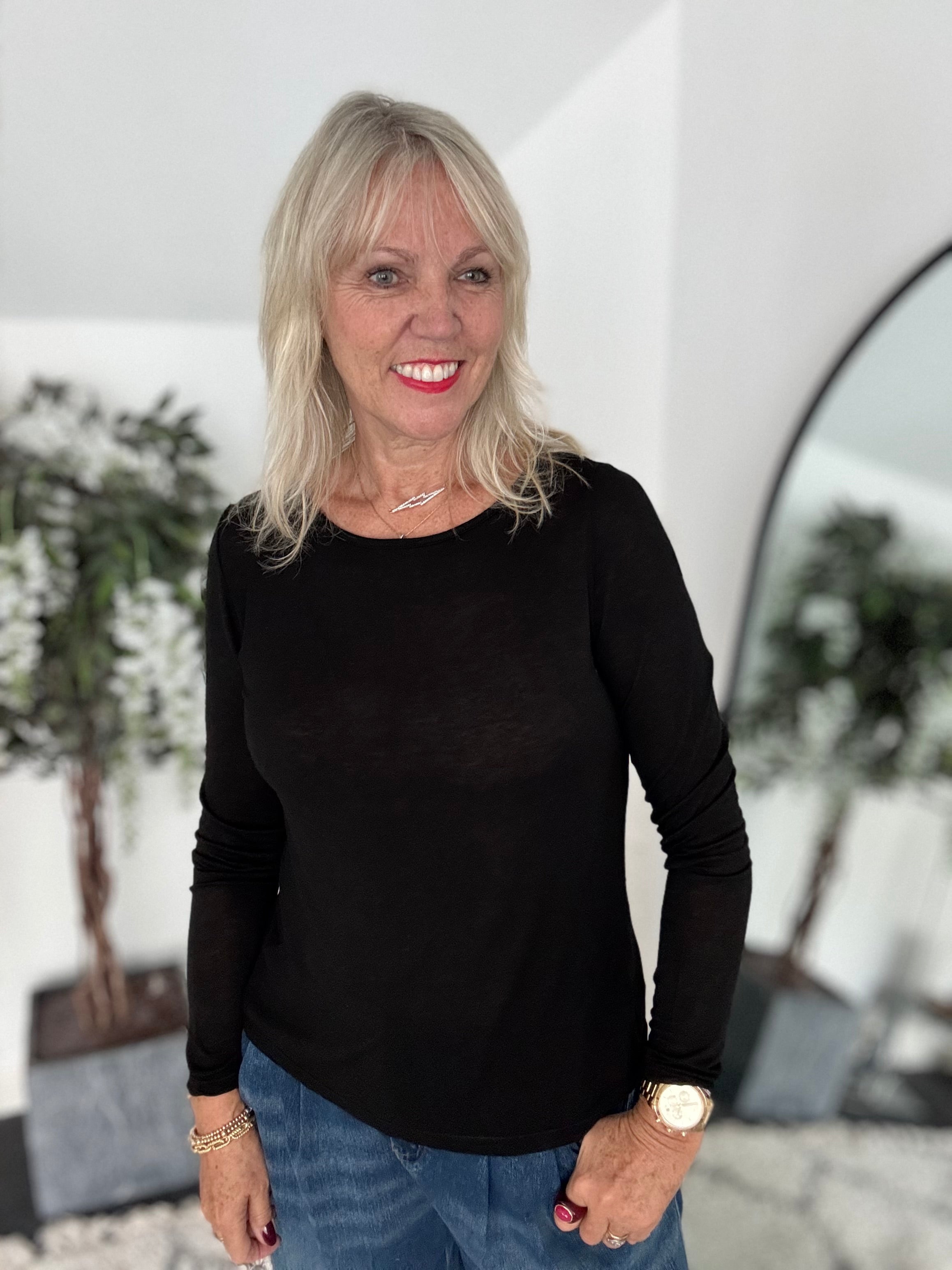 Ultrasoft Cashmere Blend Base Layer in Black