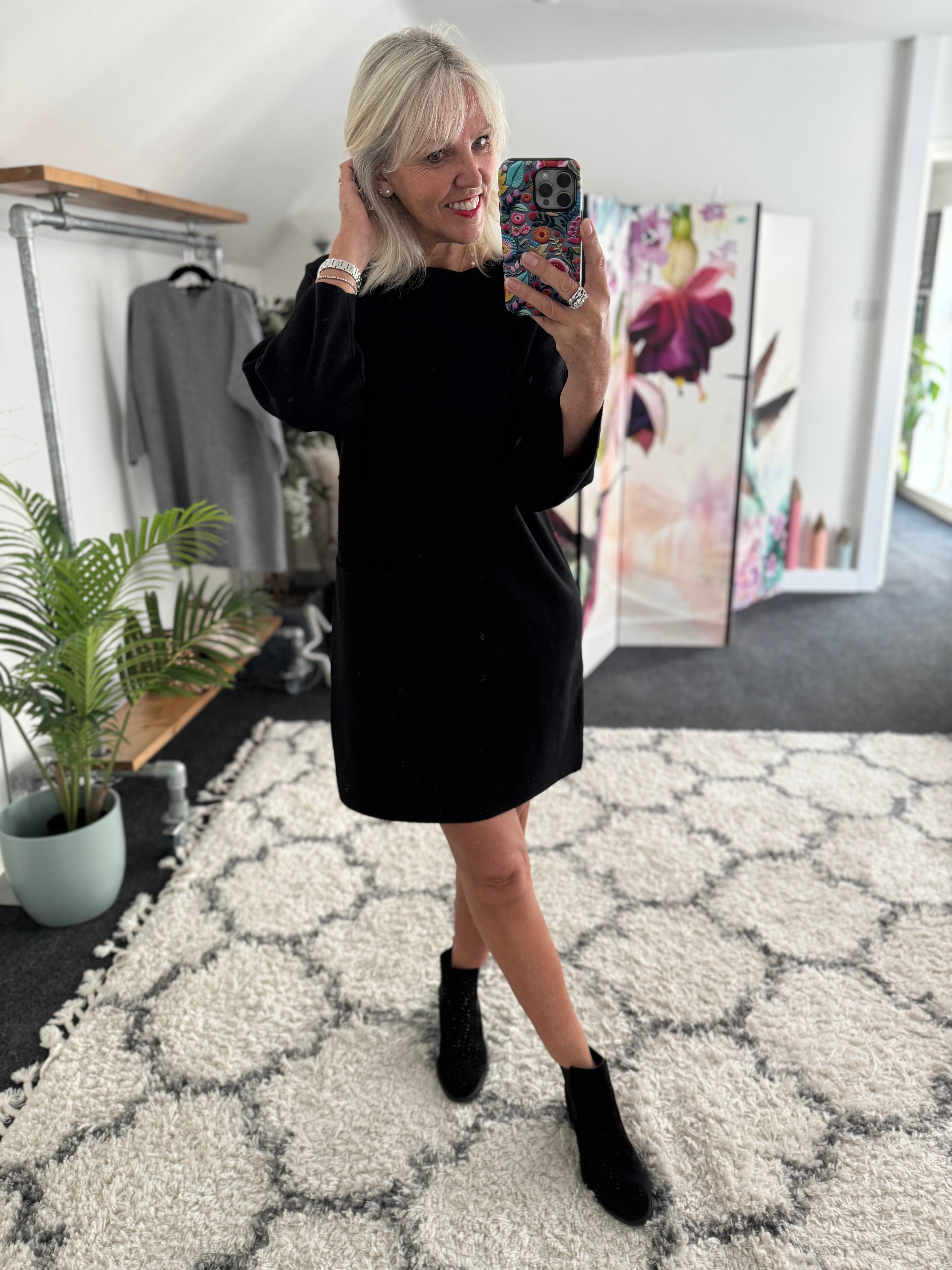 Luxe Knitted Pocket Dress in Black