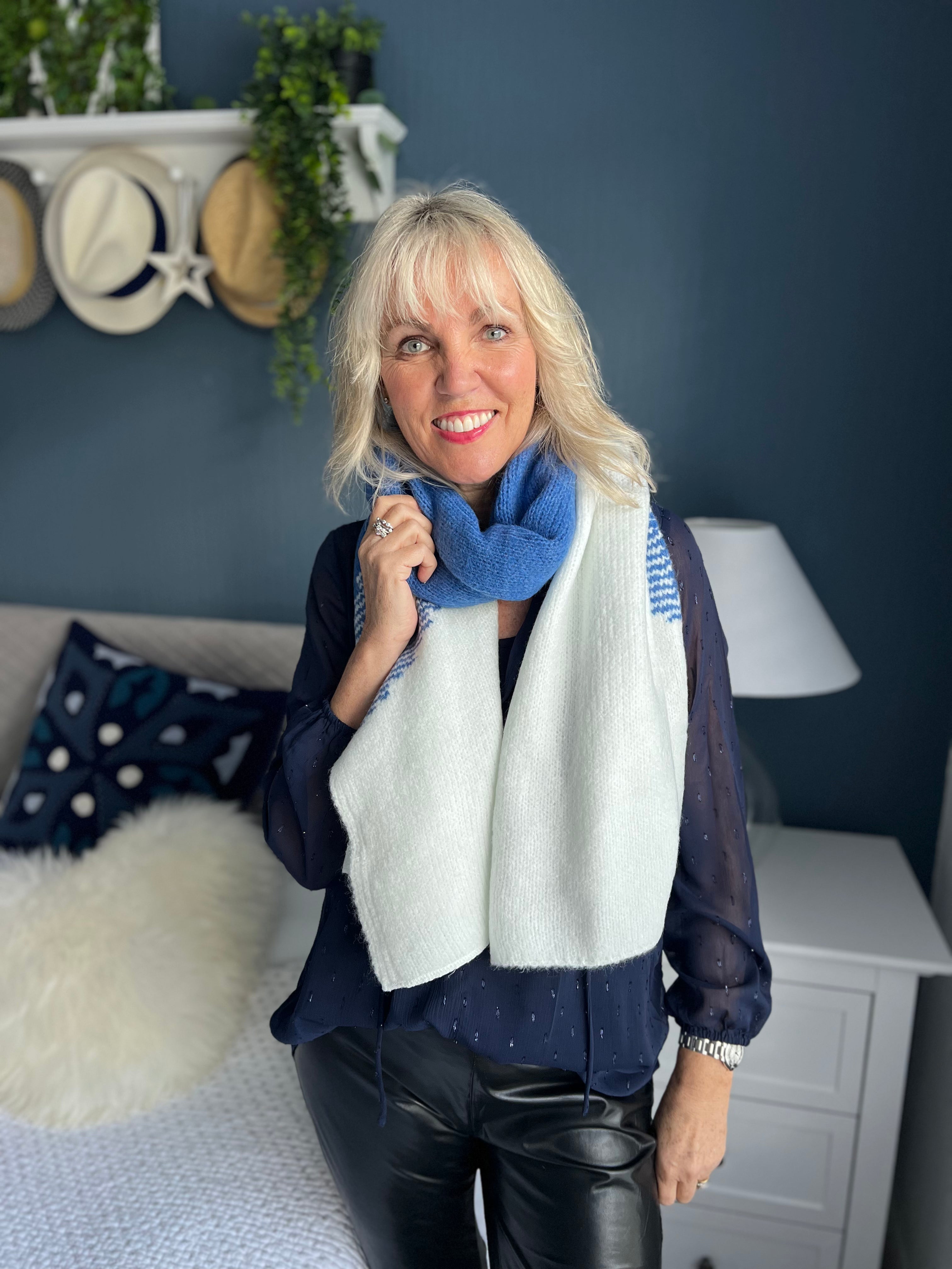 Cosy Knitted Scarf in Blue & White
