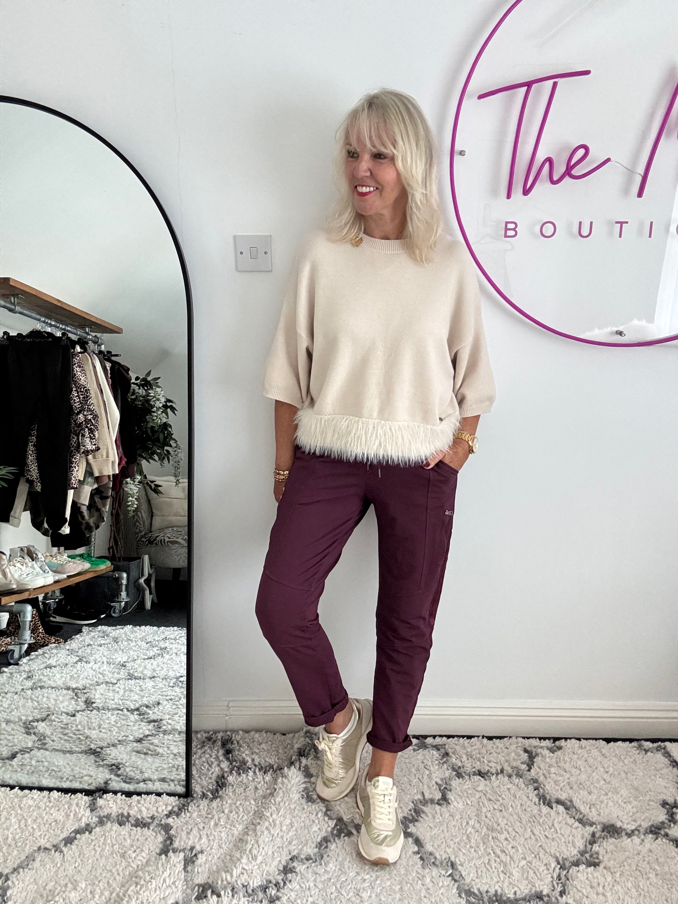 Jersey Stretch Joggers in Plum