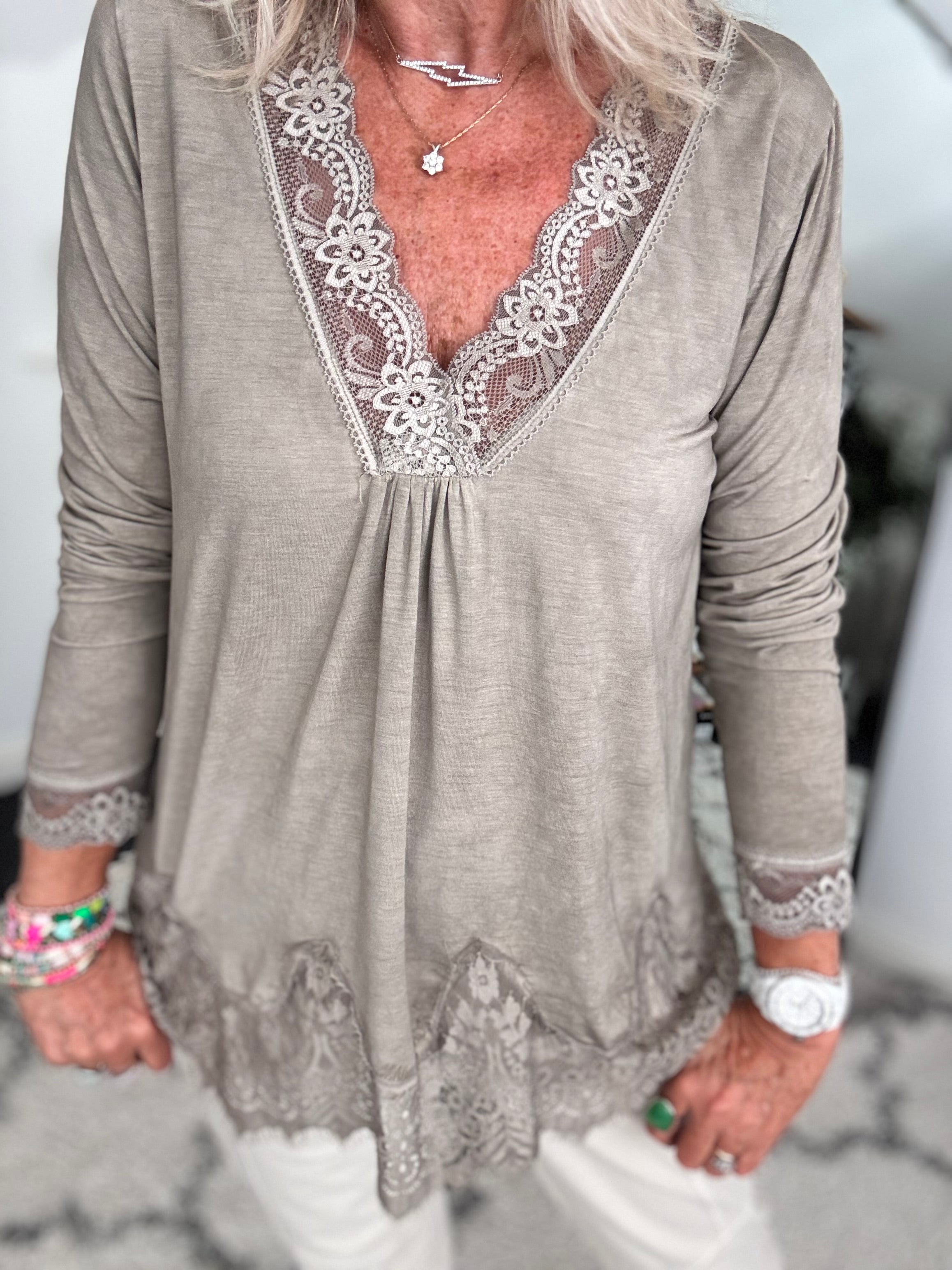 Luxe Base Top with Lace Trim in Mocha
