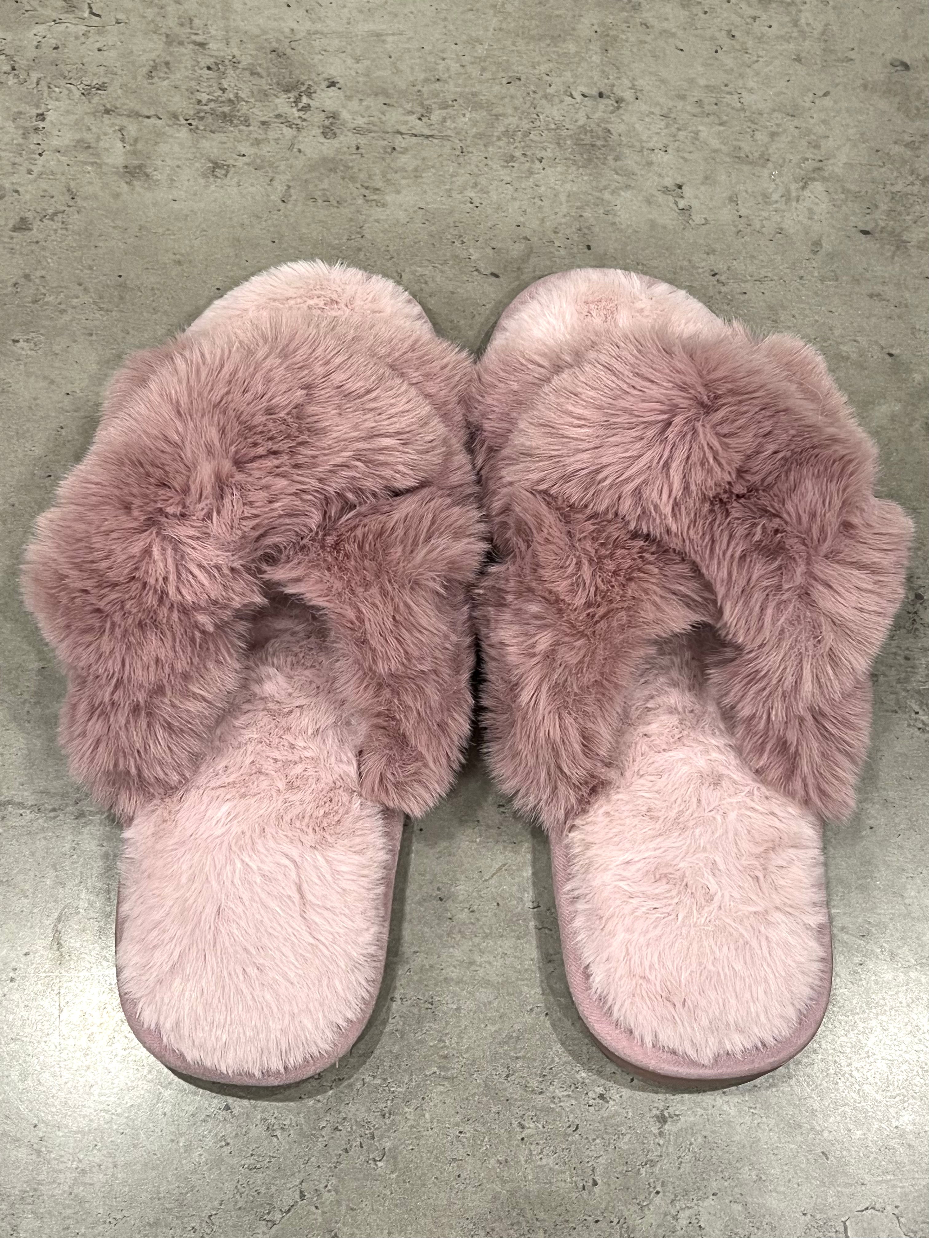 Faux Fur Crossover Slippers in Pink