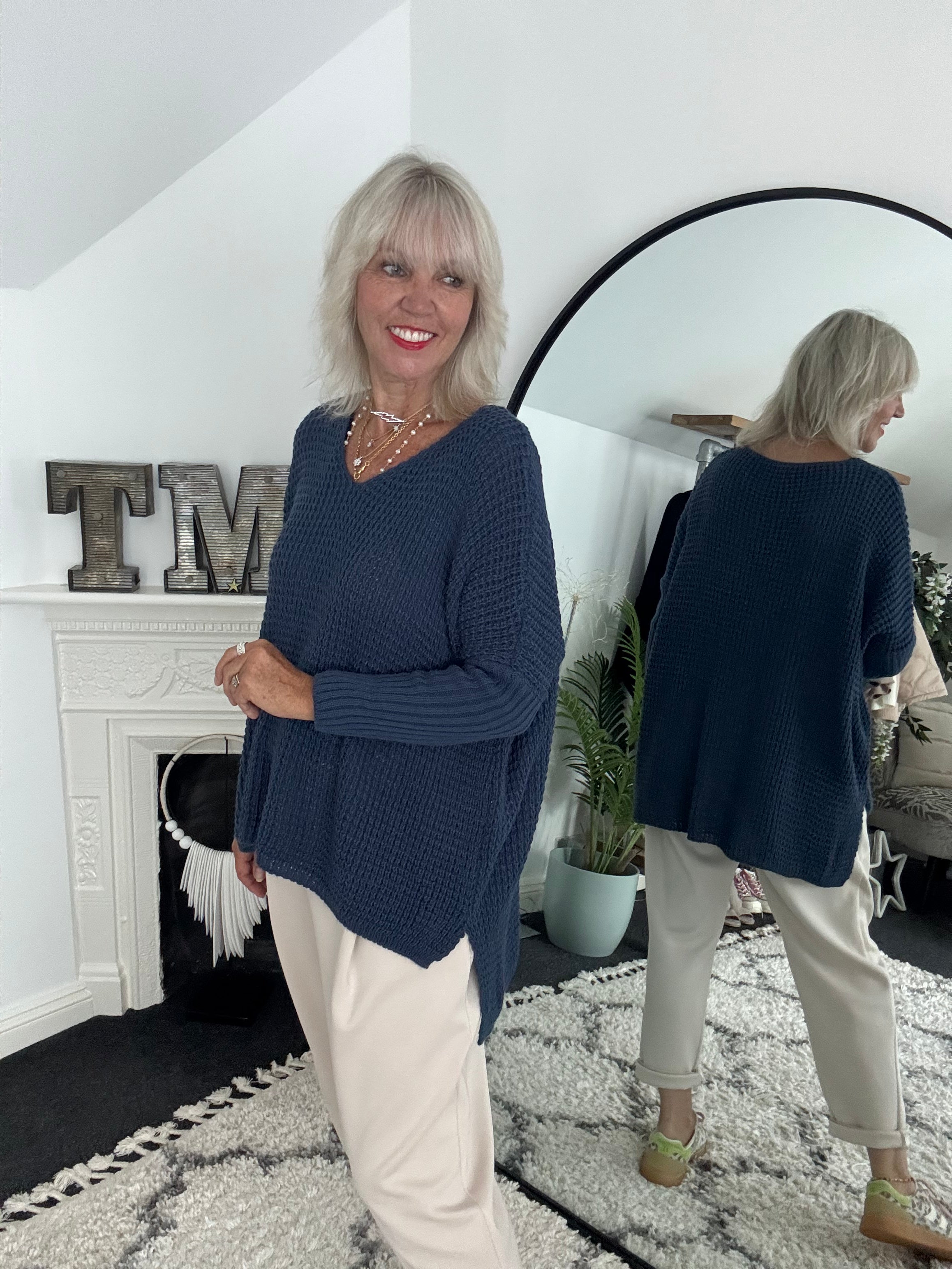 V Neck Waffle Knit in Blue