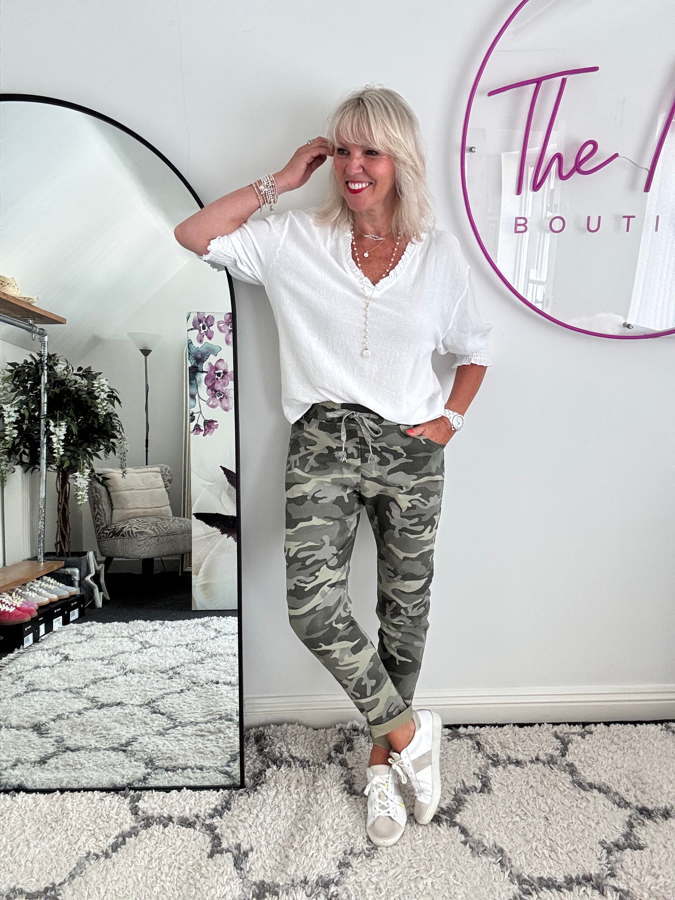 Super Stretch Joggers in Khaki Camo