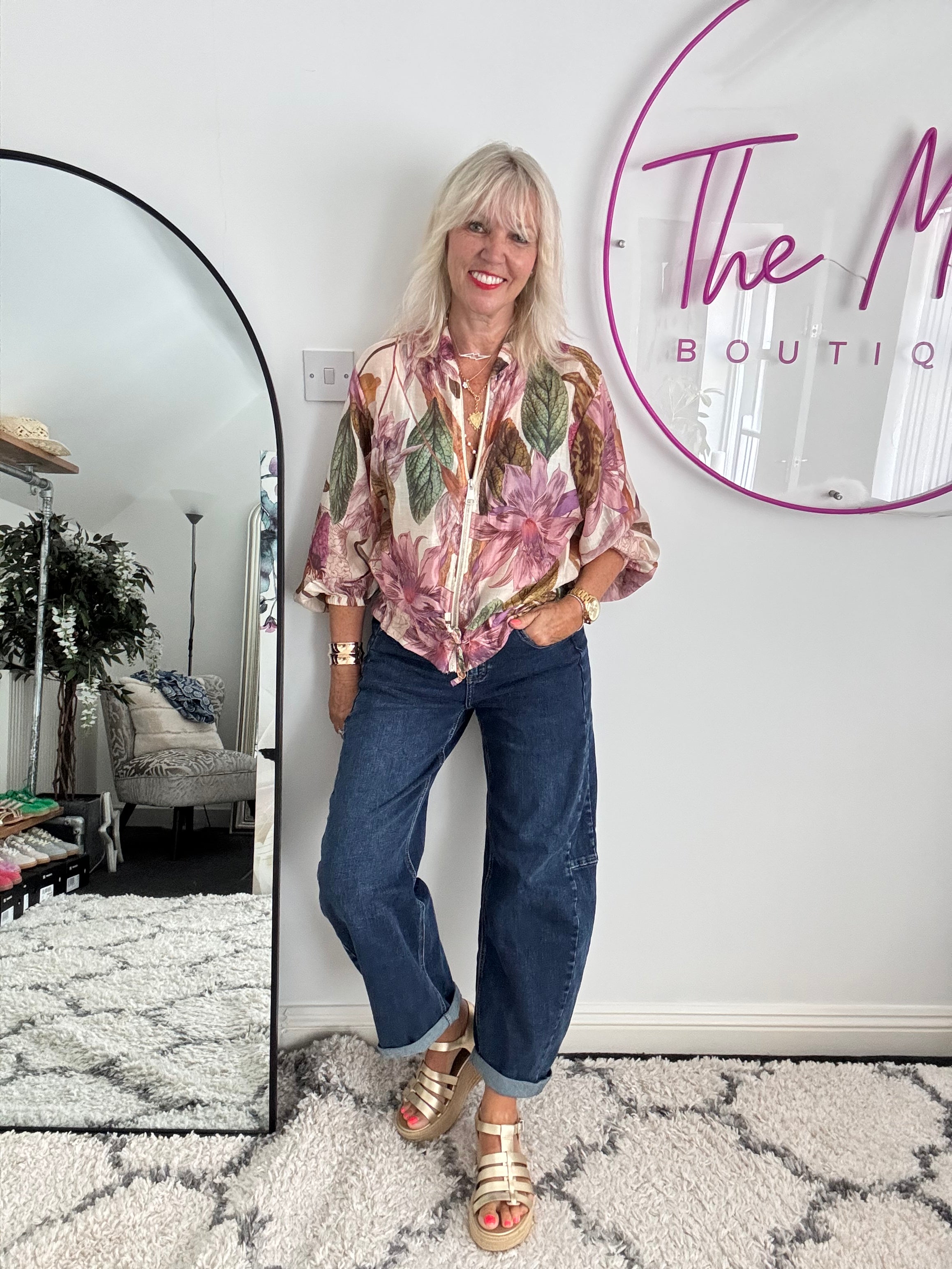 Barrel Leg Jeans in Deep Denim