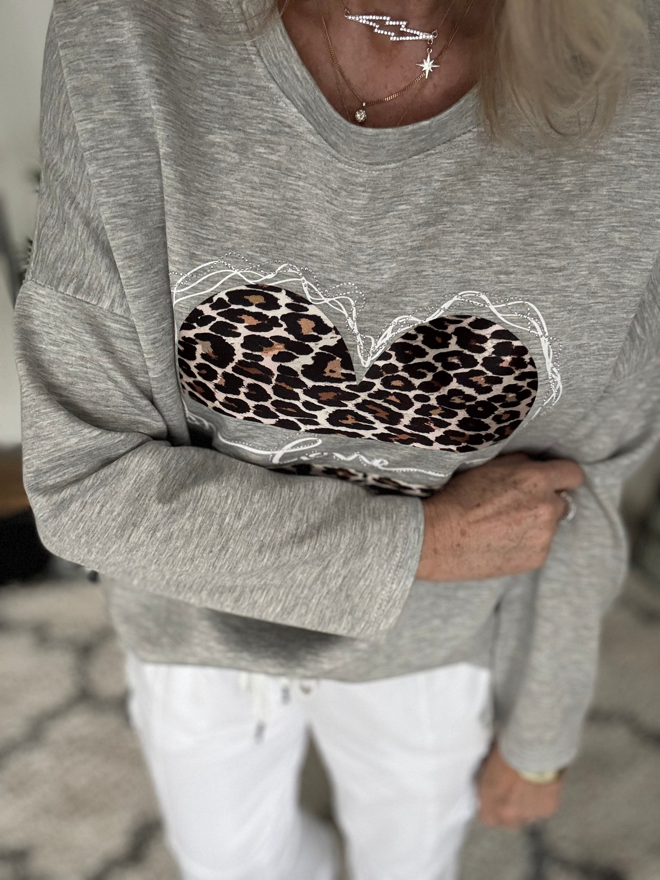 Leopard Heart Sweatshirt in Marl Grey