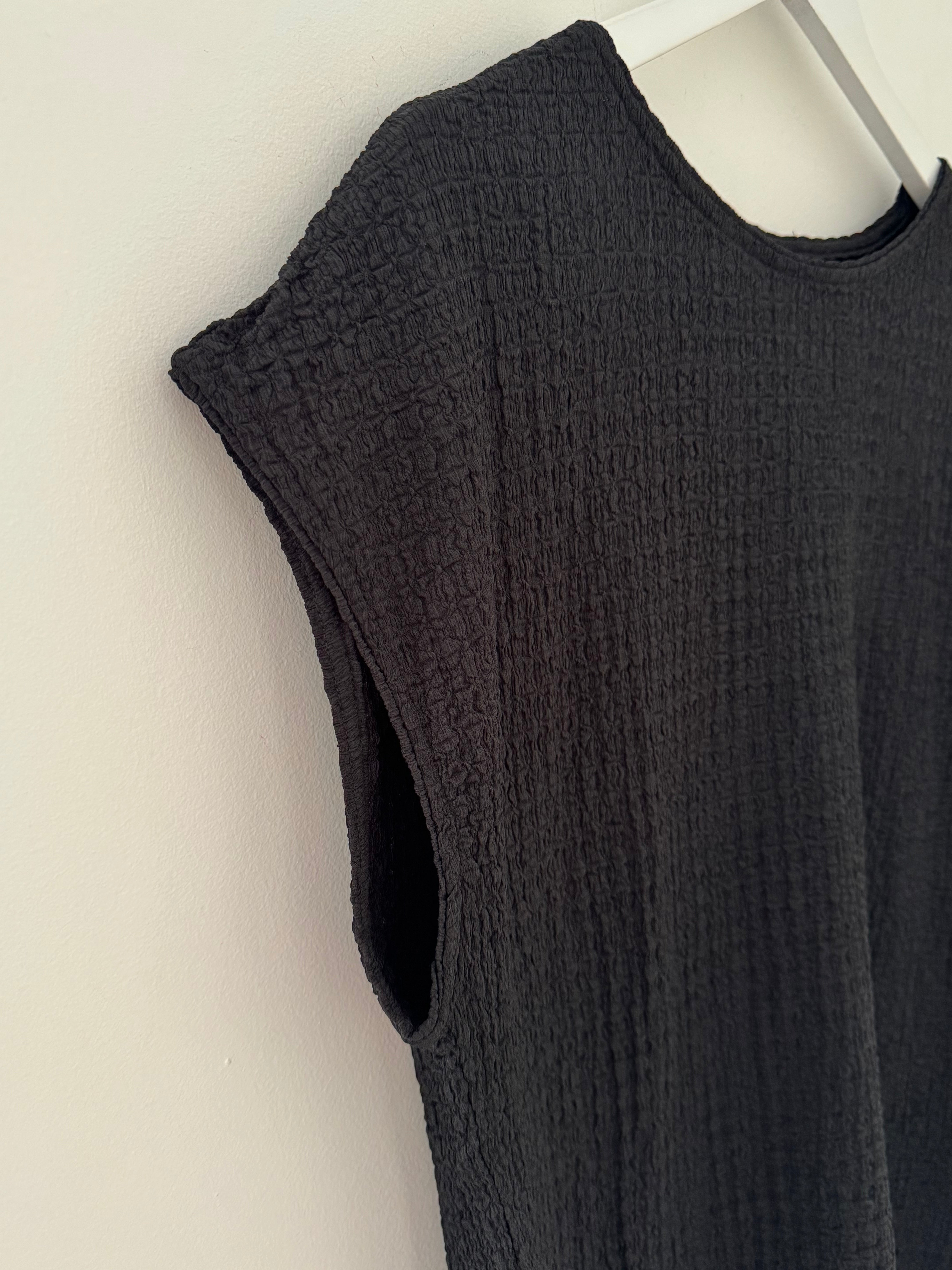 Textured Stretch Crepe Top in Black