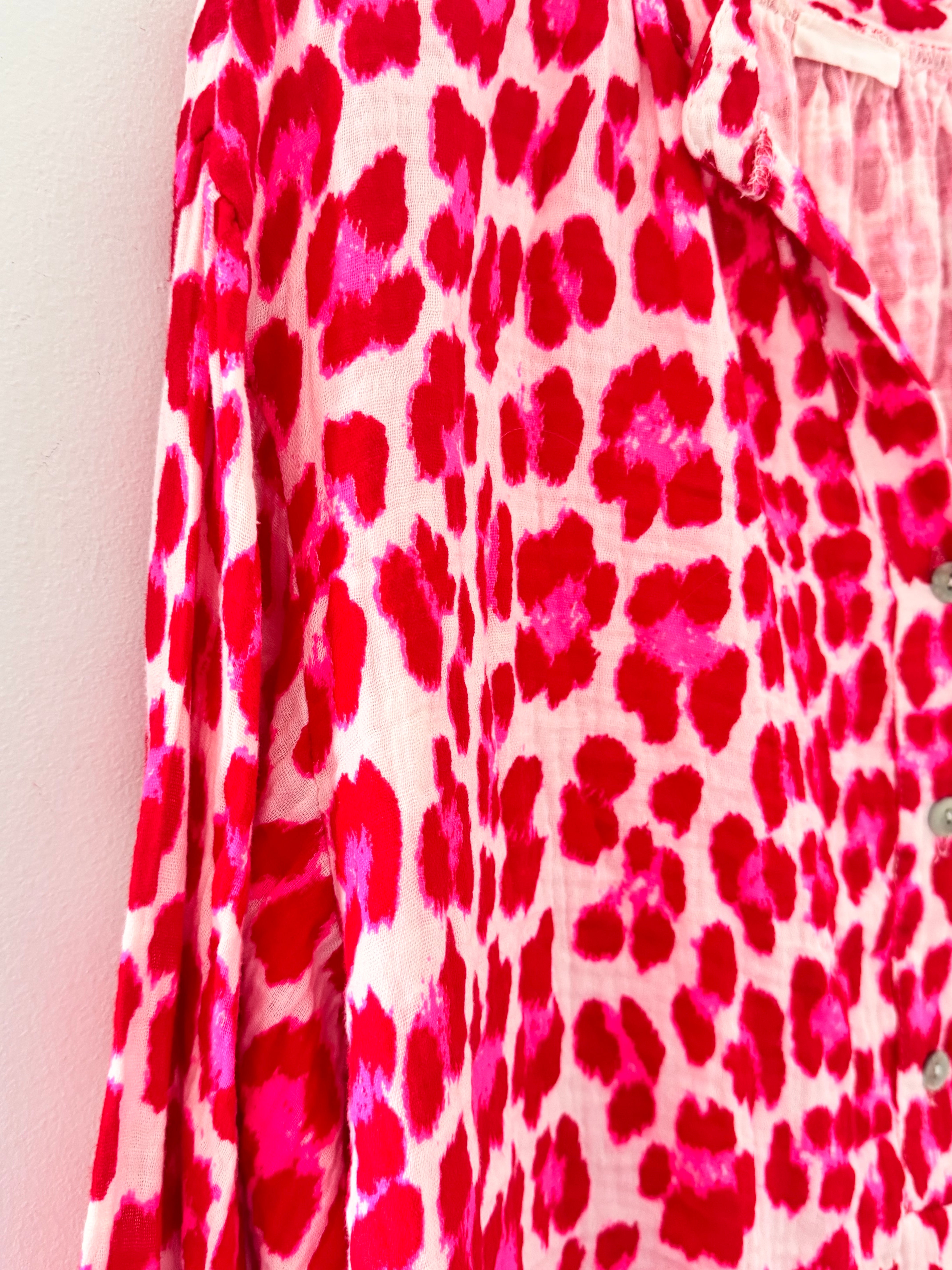 Oversized Cheesecloth Shirt in Red & Pink Leopard