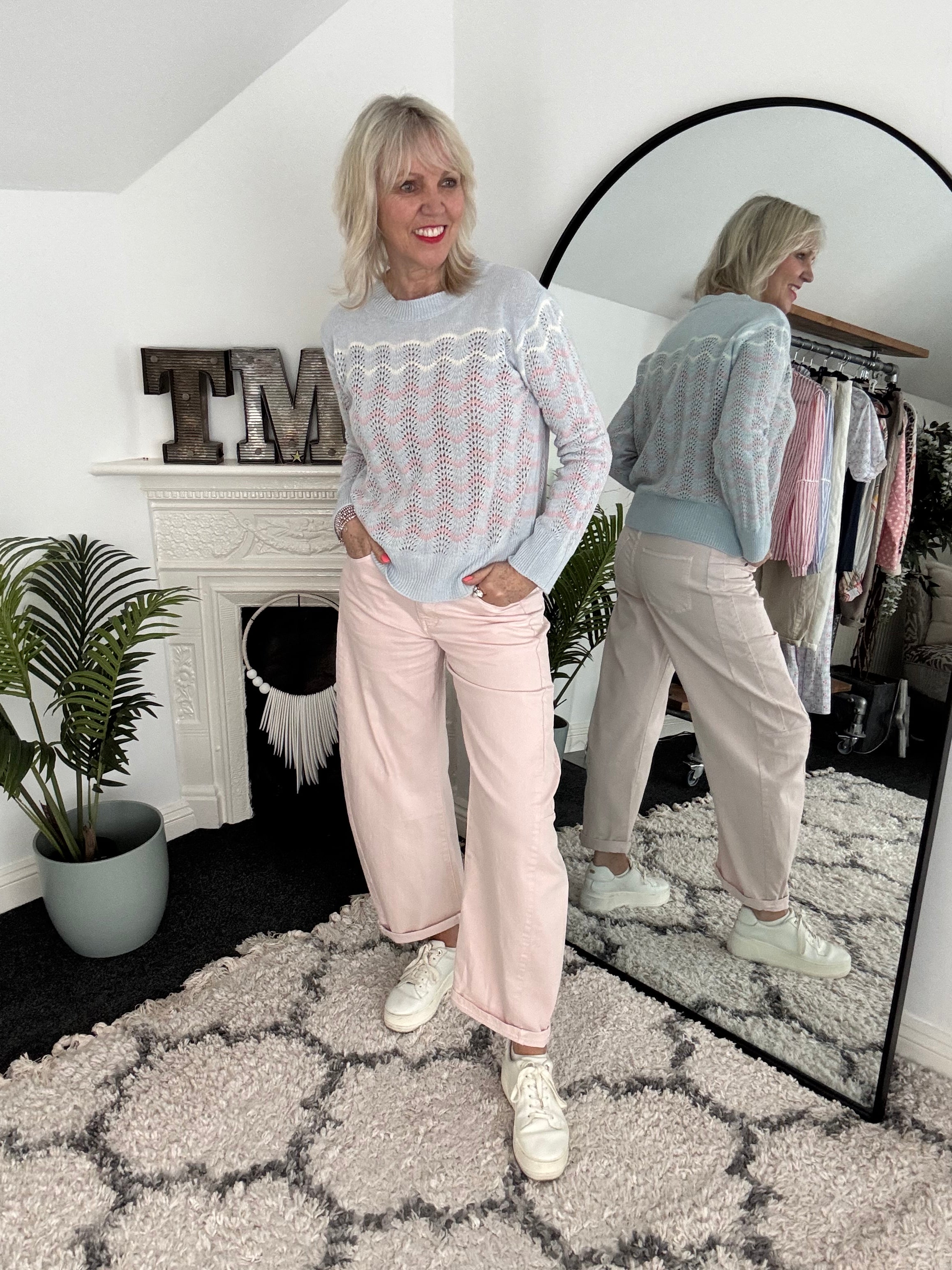Wavy Cashmere Jumper in Blue & Pink