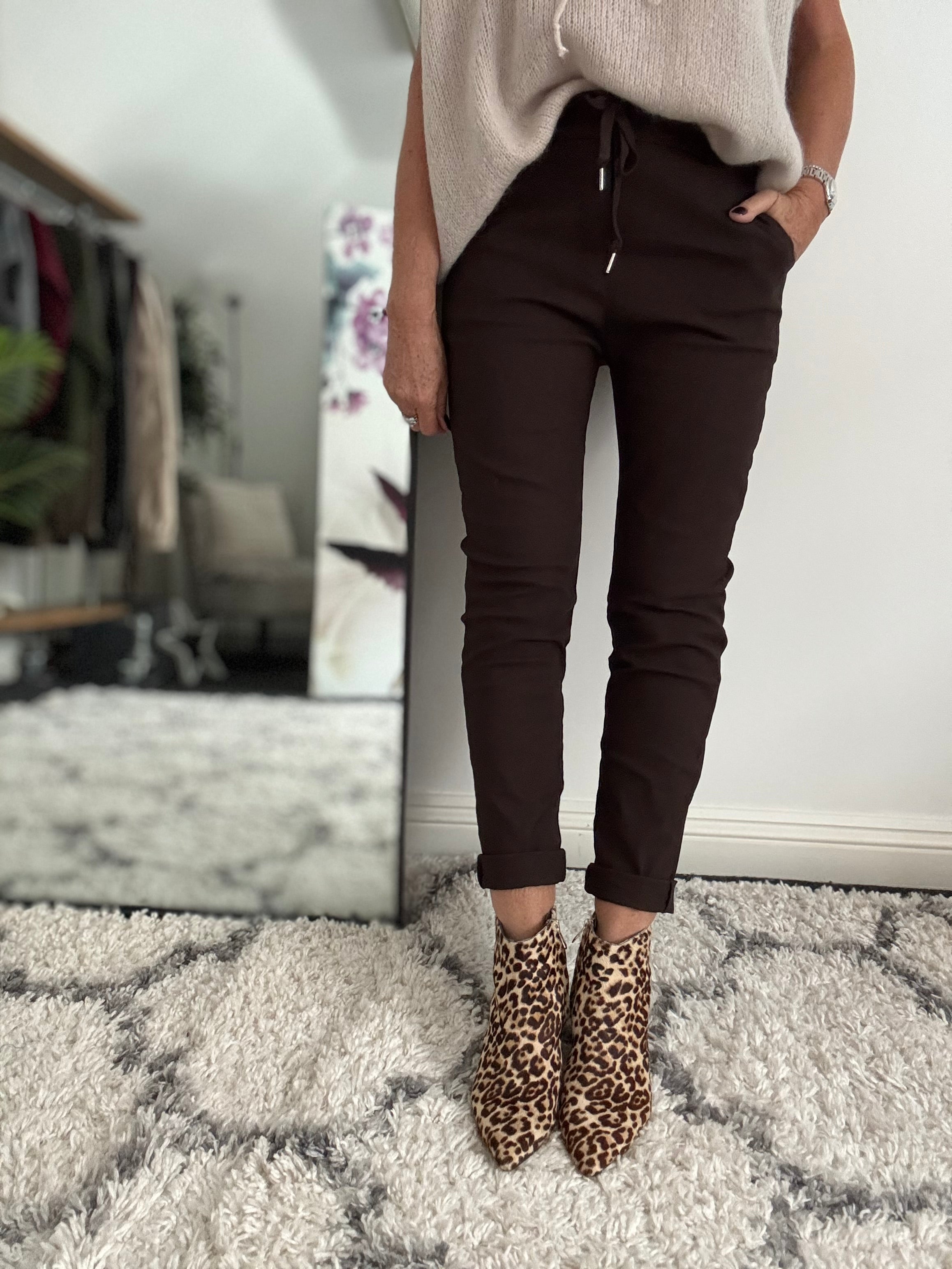 Super Stretch Joggers in Dark Cocoa