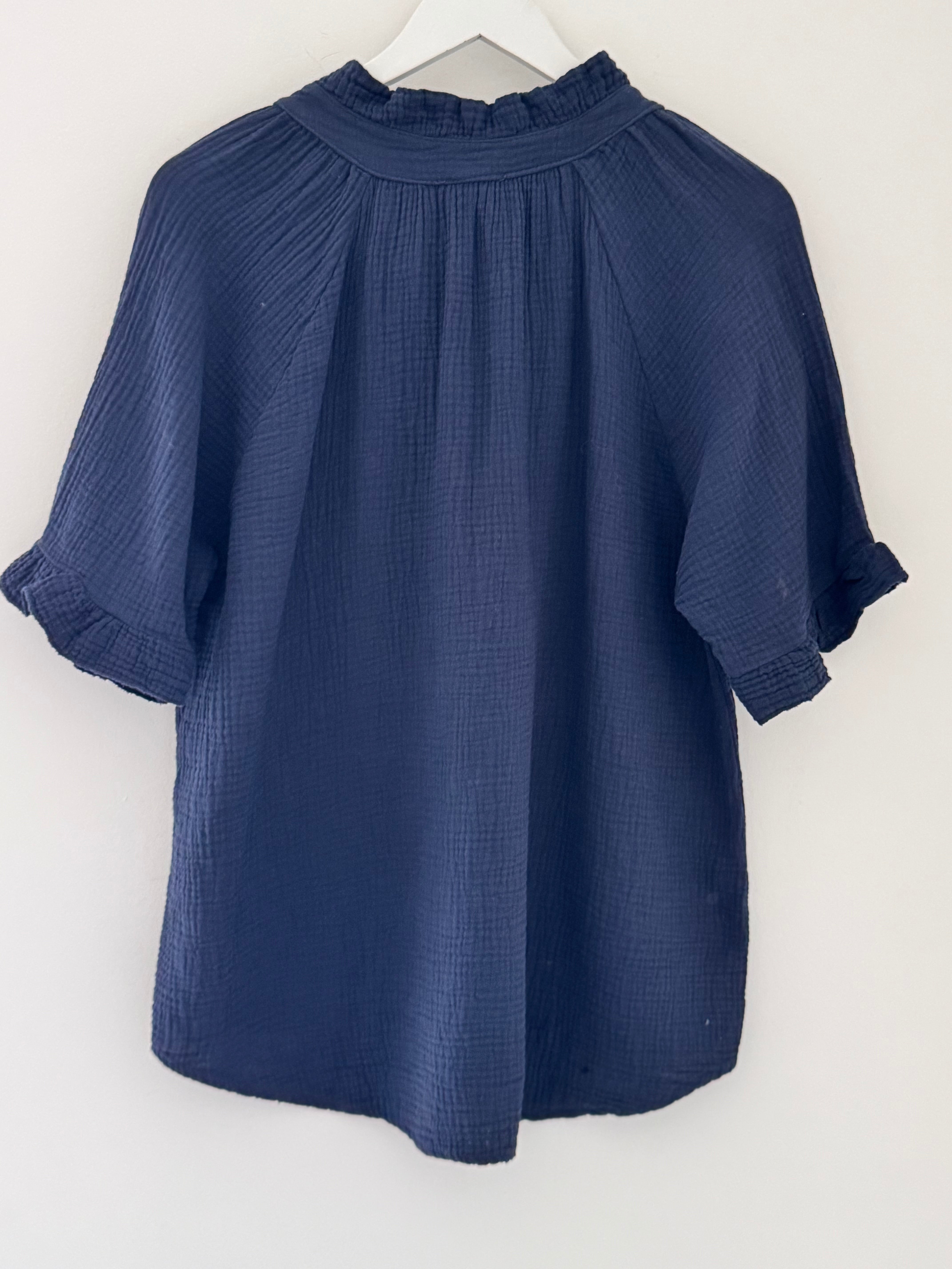 Short Sleeve Cheesecloth Shirt in Navy