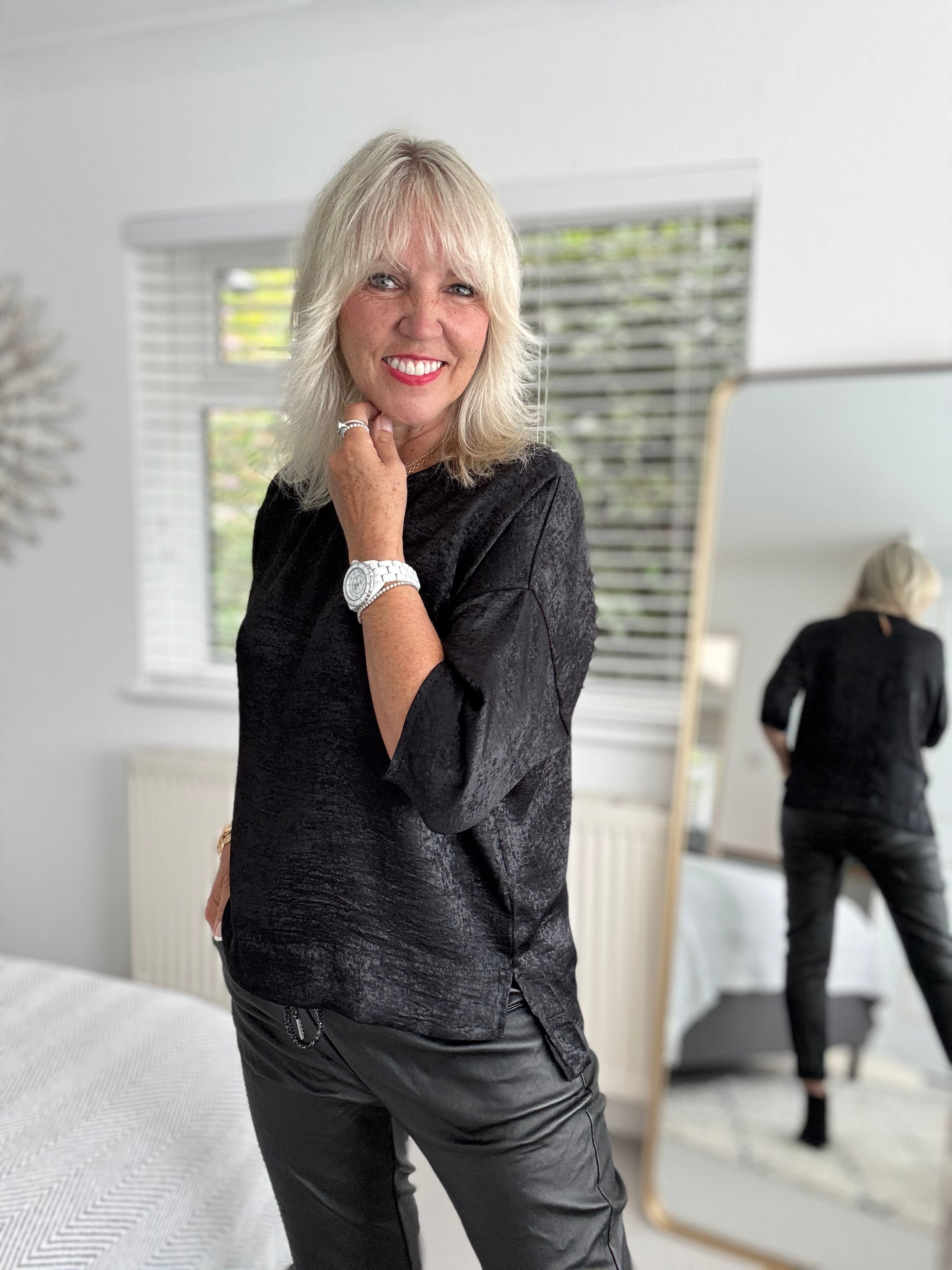 Silky Shimmer Top in Black