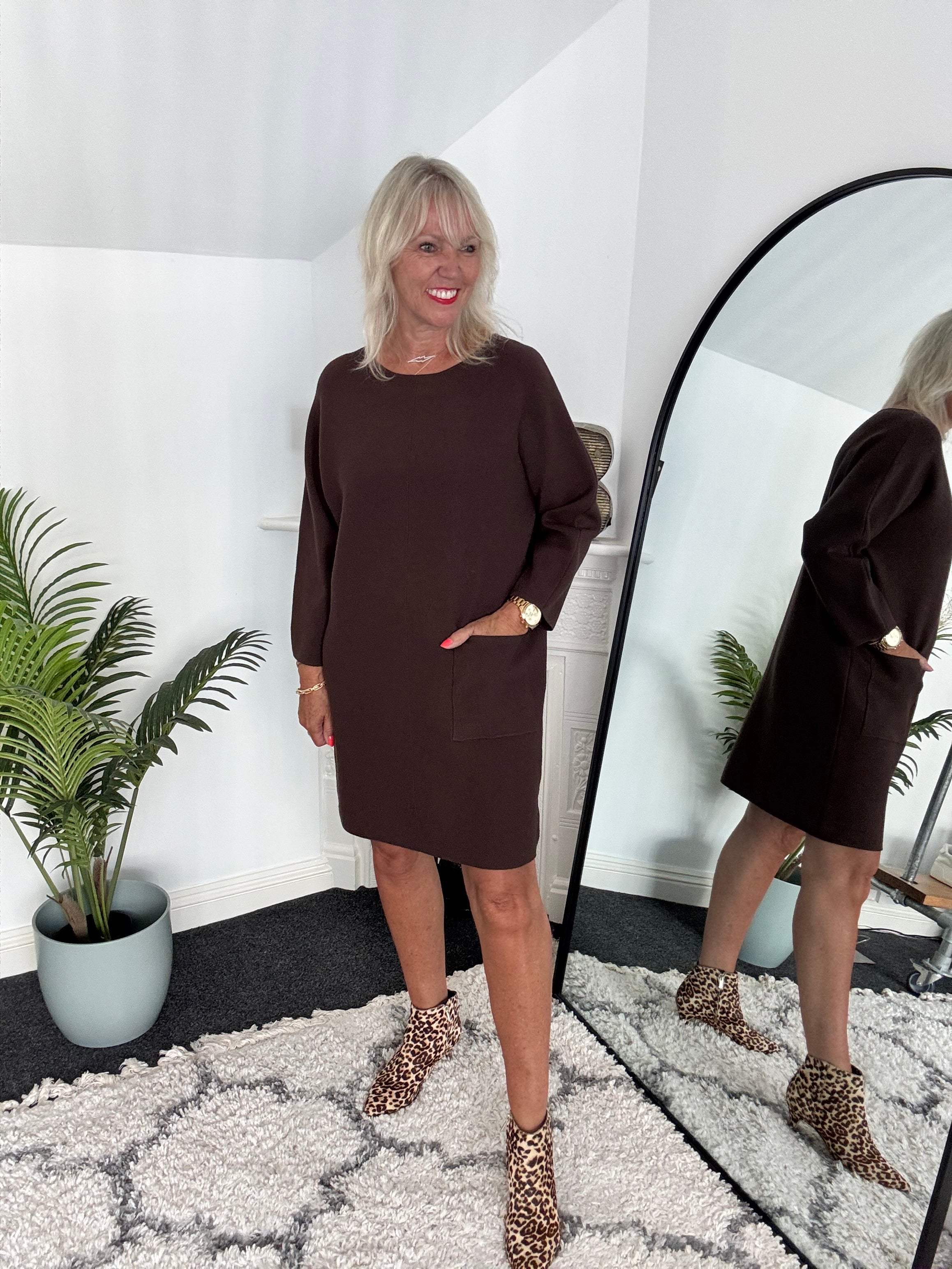 Luxe Knitted Pocket Dress in Chocolate