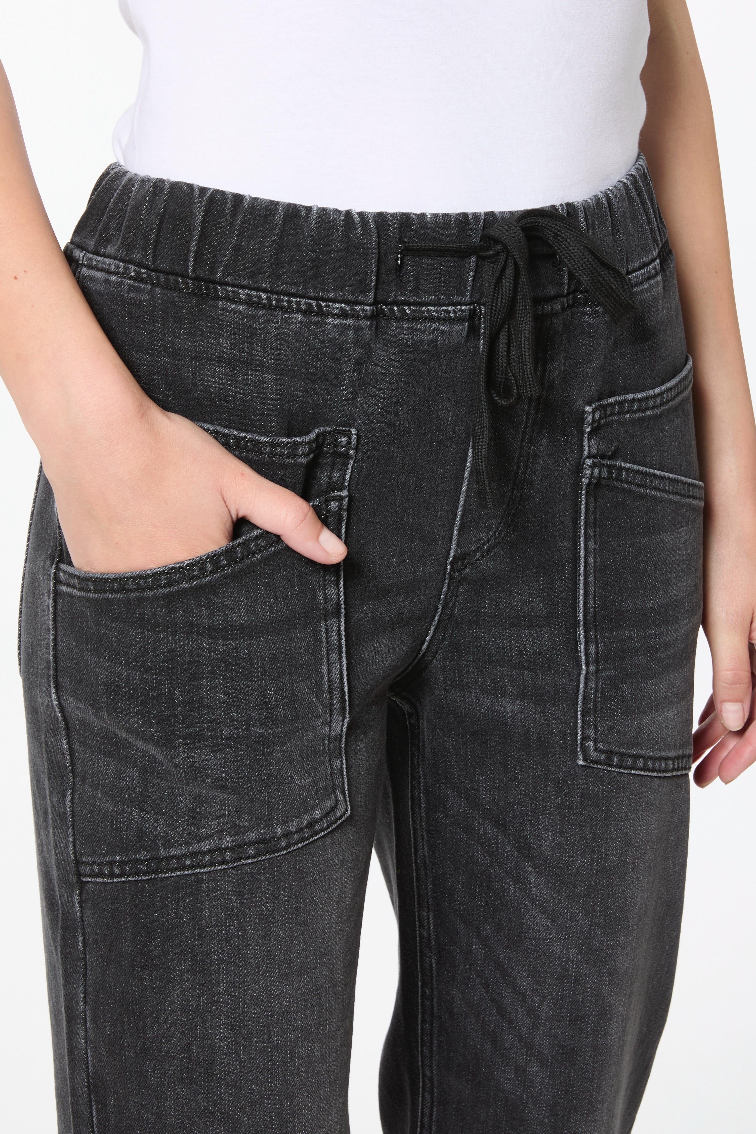 Double Pocket Jean Joggers in Washed Black