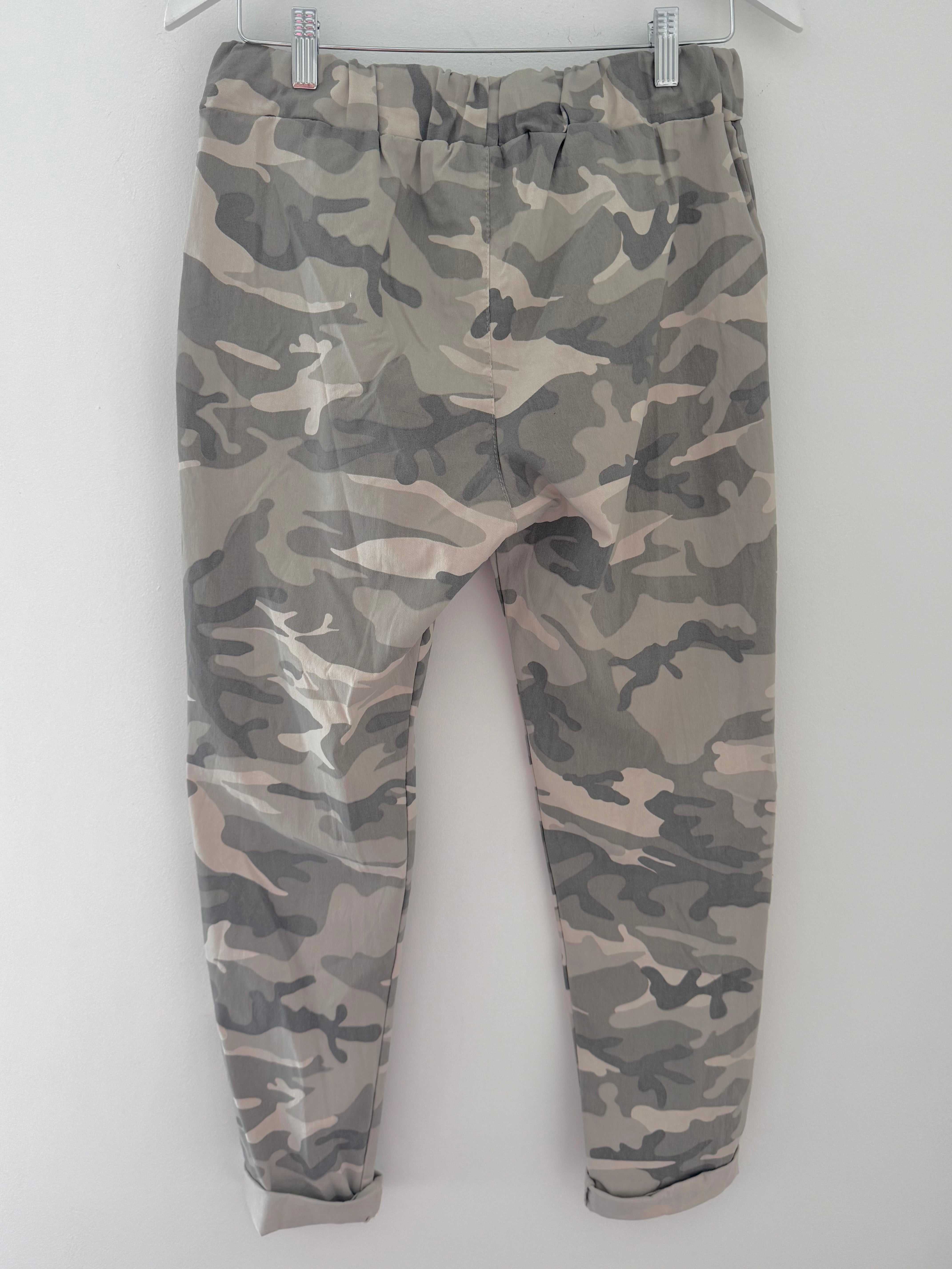 Super Stretch Joggers in Stone Camo