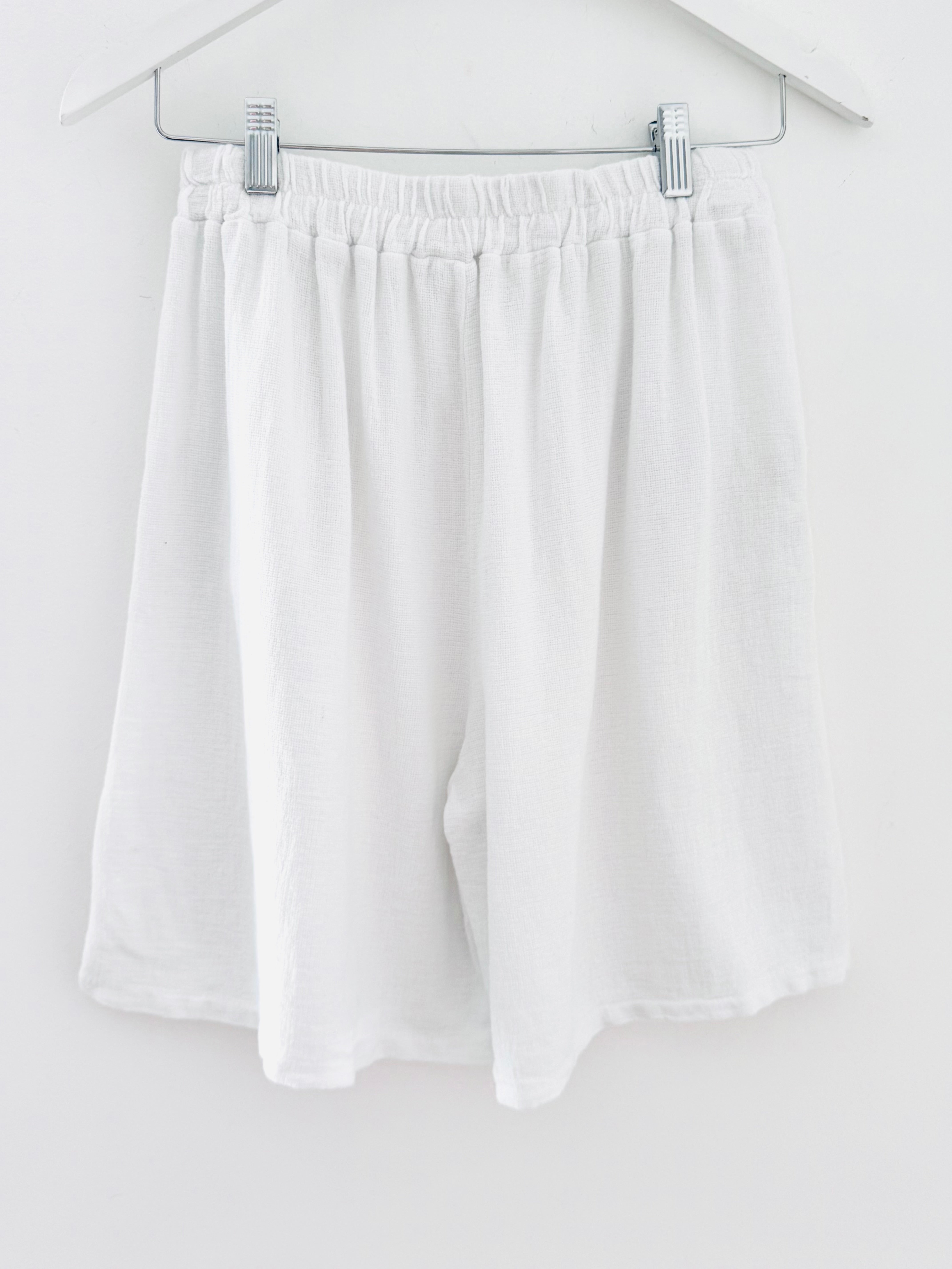 Linen & Cotton Shorts in White