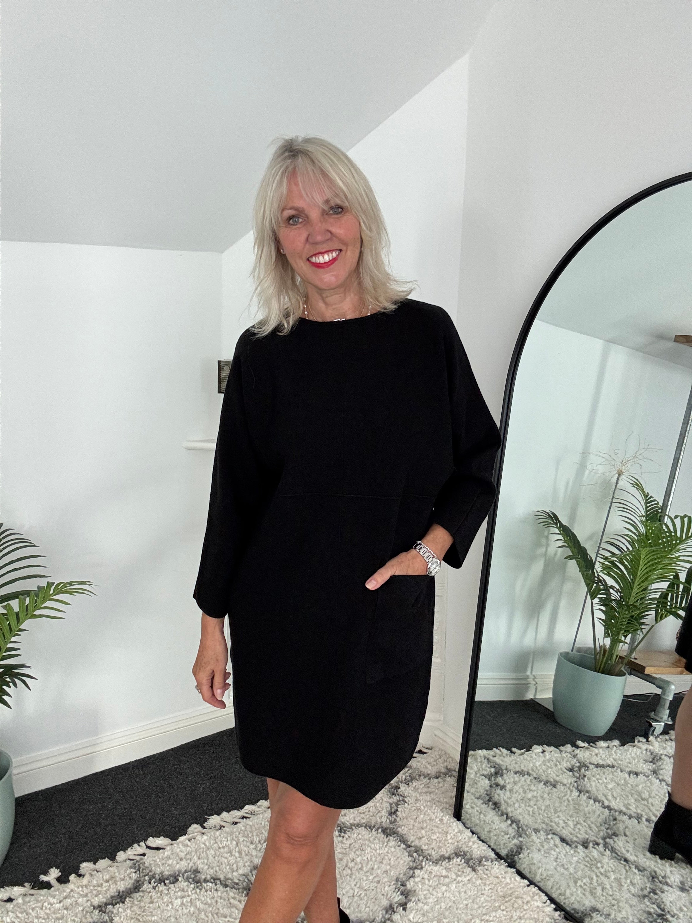 Luxe Knitted Pocket Dress in Black