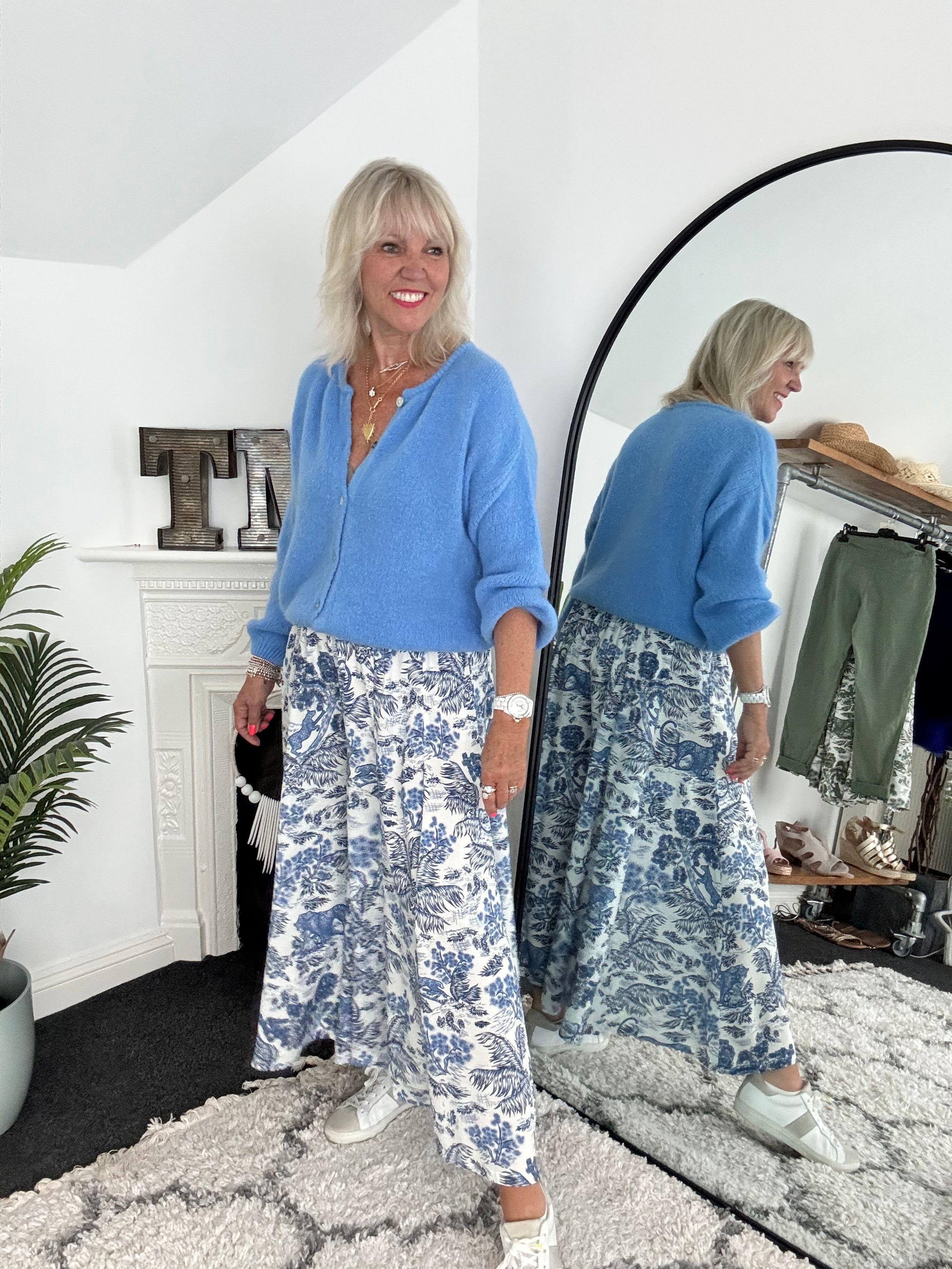 Wide Leg Trousers in Blue Jungle Print